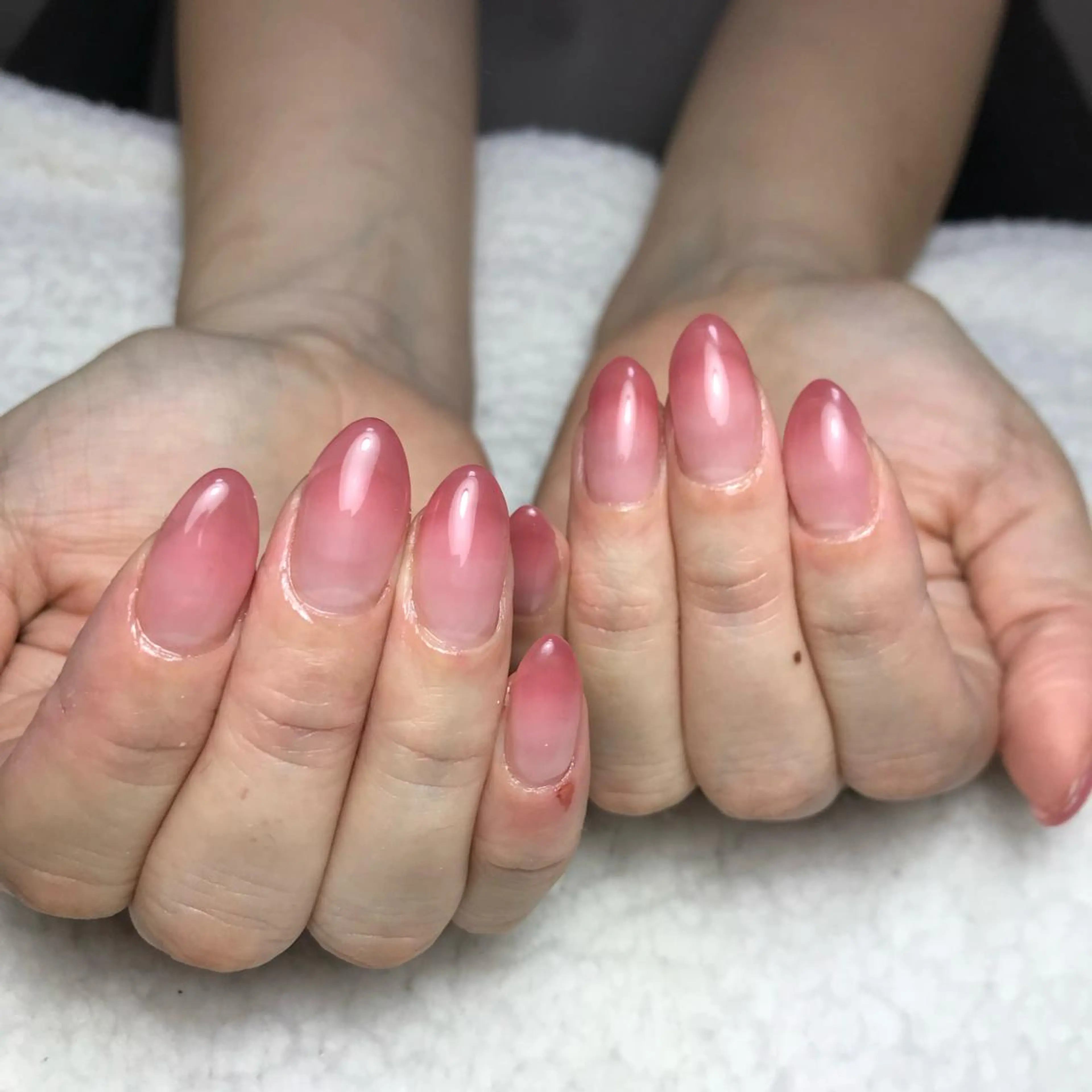 ネイル ジェルネイル グラデーション ハンドネイル COCO +のエステ・リラクイメージ