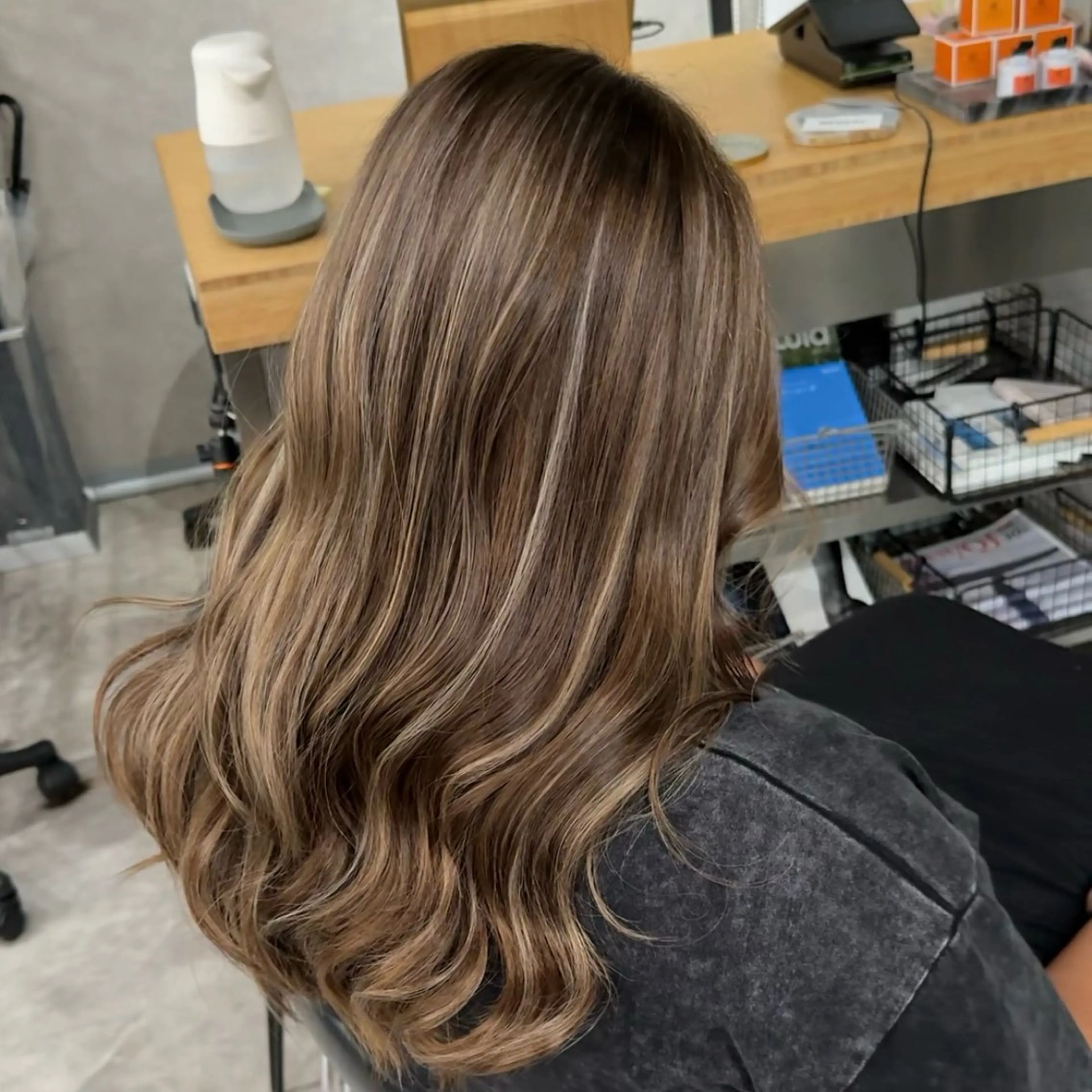 ロング さえ 大宮/ハイライトのヘアスタイル