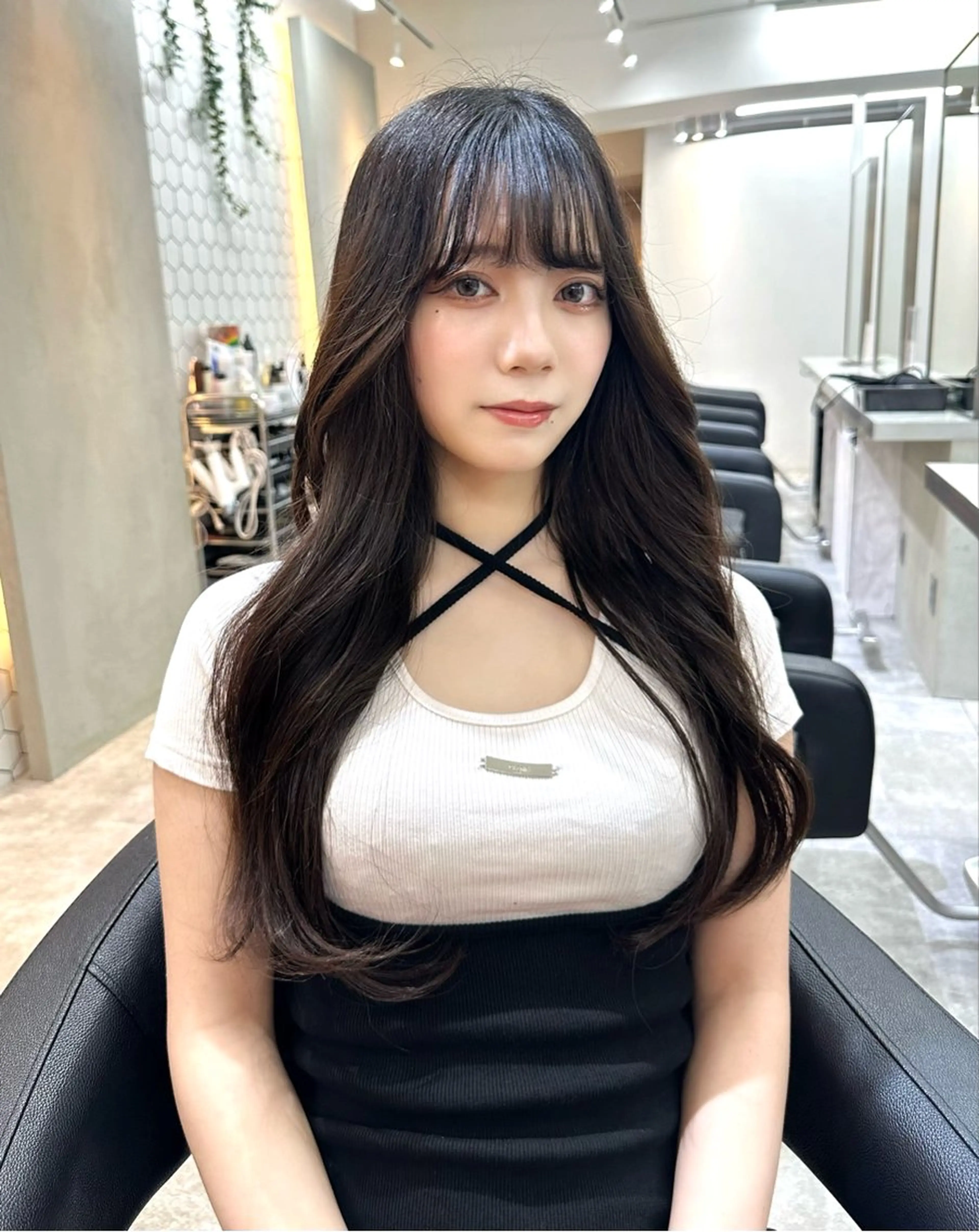 ロング カラー ミディアムレイヤー 添田晃基のヘアスタイル