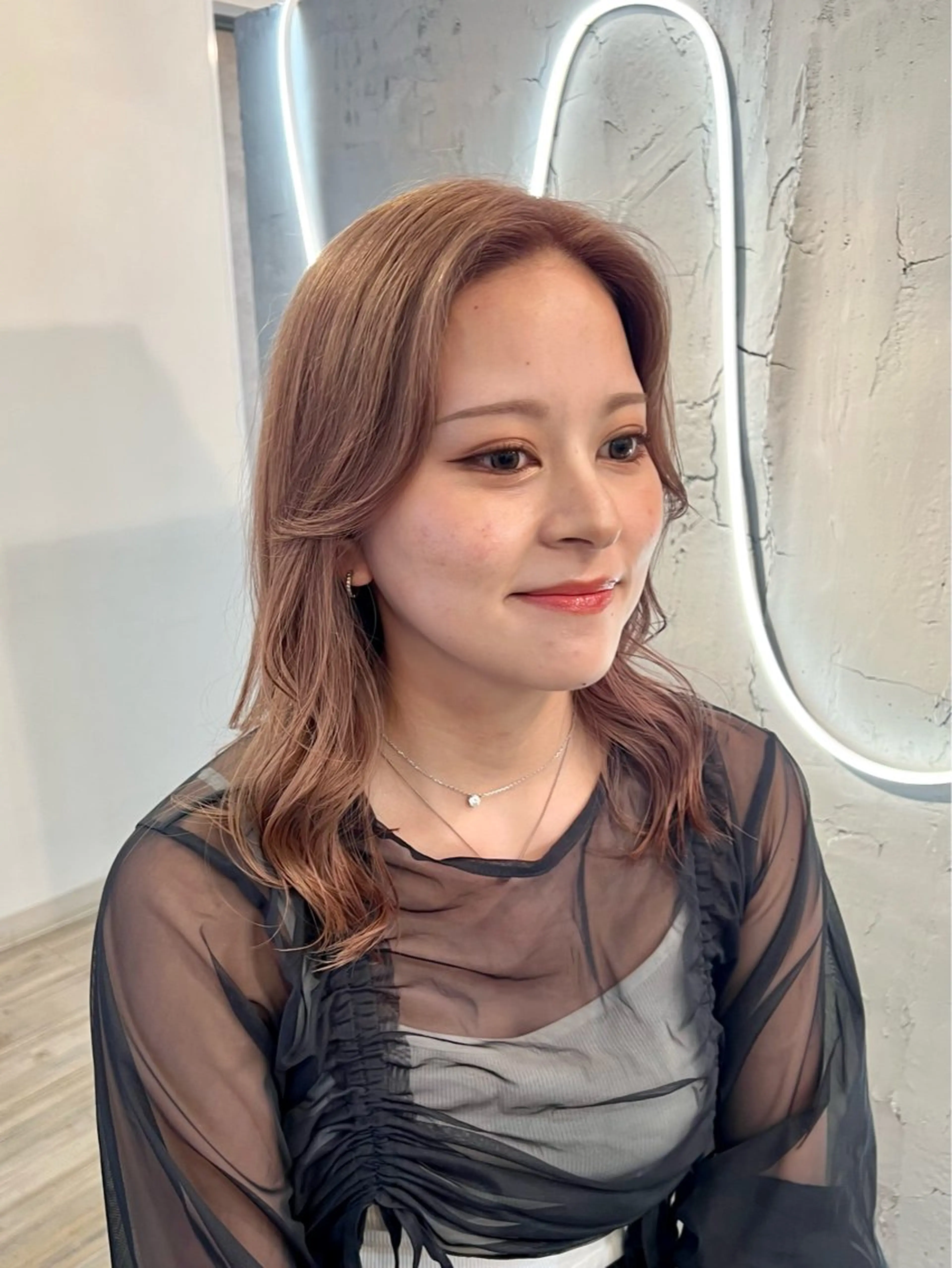 ミディアム カラー ベージュカラー カット ヘアカラー トリートメント いぐちしょうた🫧 VISAGEbaskのヘアスタイル