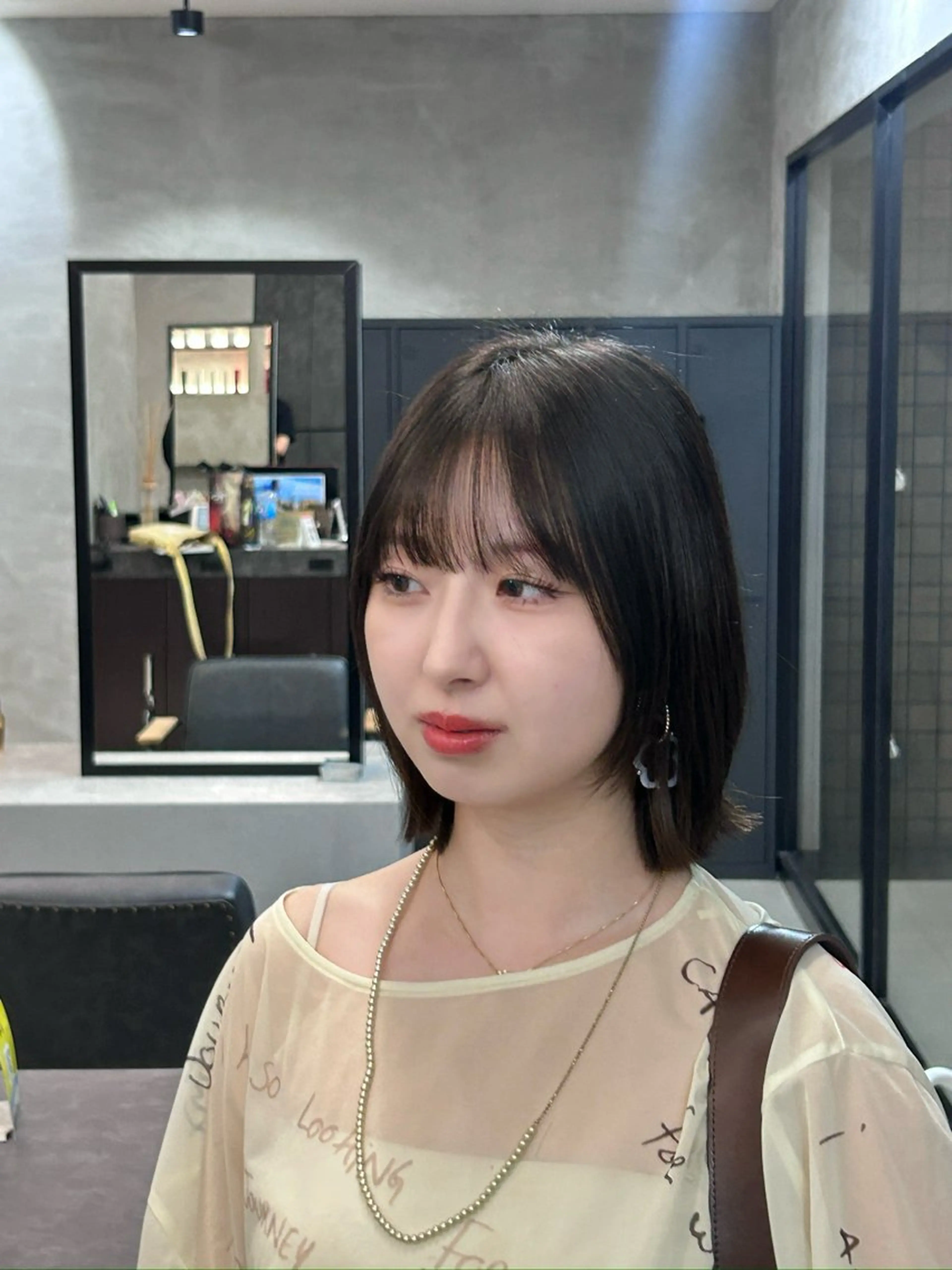 ミディアム 📍成増/縮毛矯正/ ワンカラーのヘアスタイル