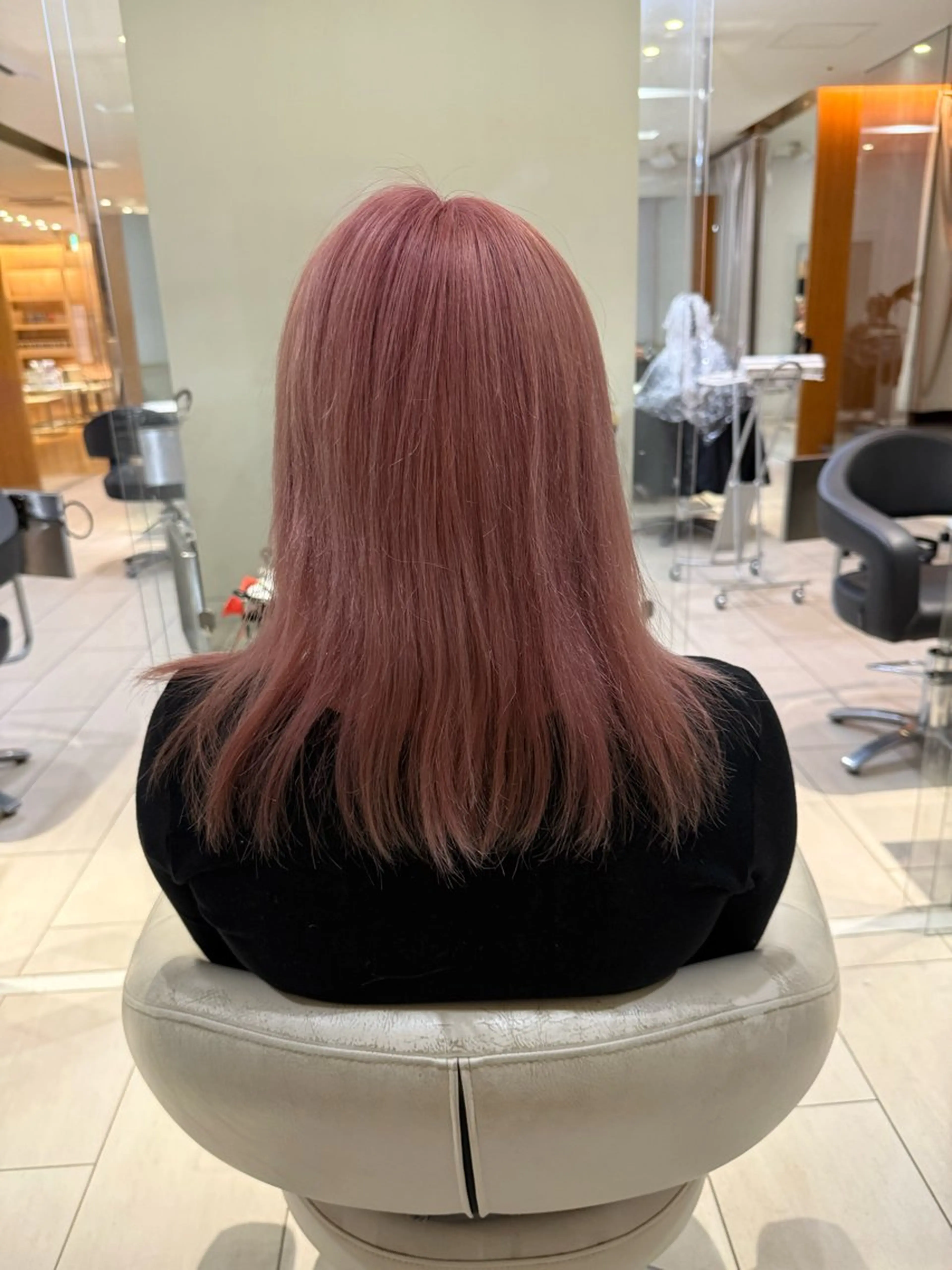 ミディアム Lee 枚方 harukaのヘアスタイル