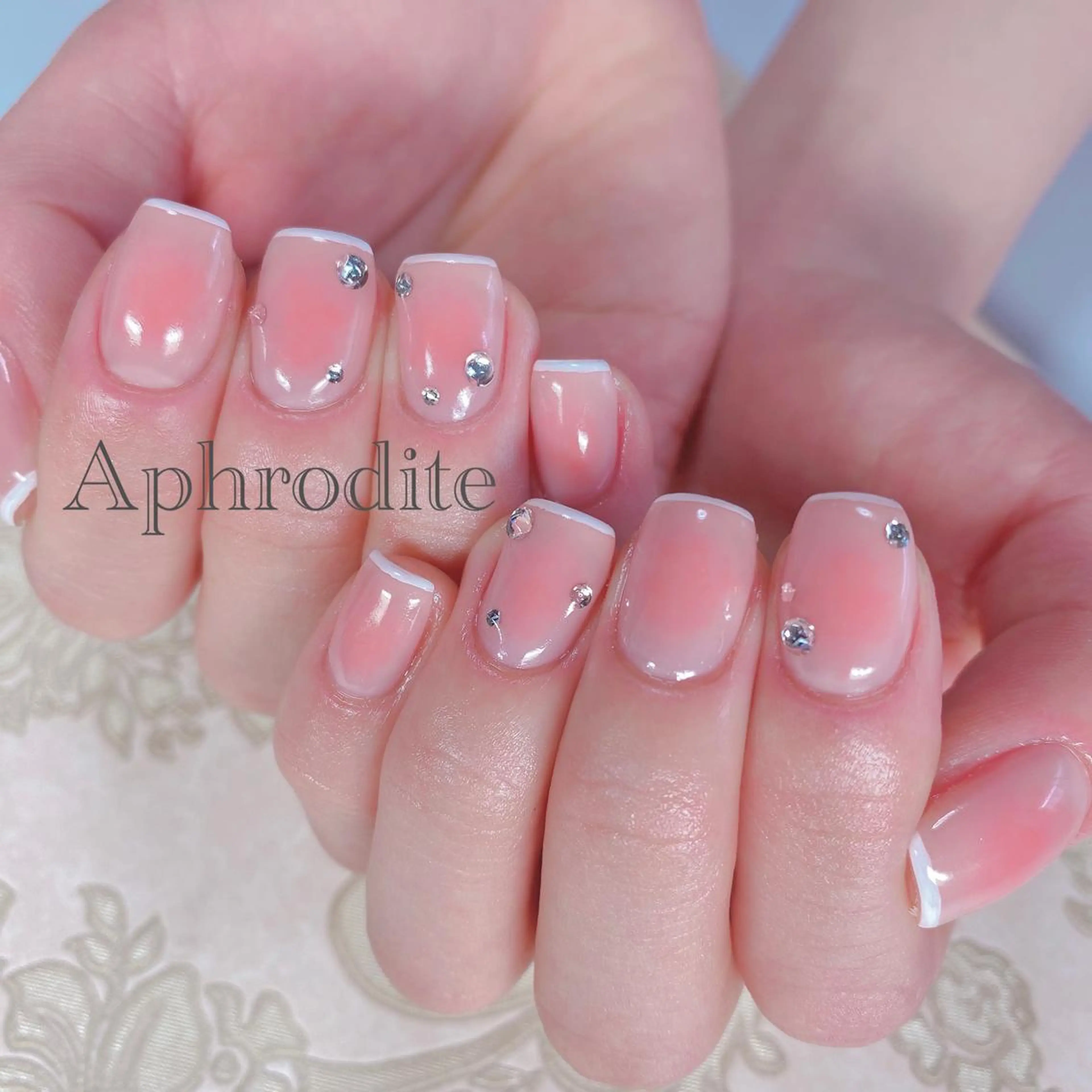 ネイル ワンホンネイル Aphrodite パラジェル認定サロンのネイルデザイン