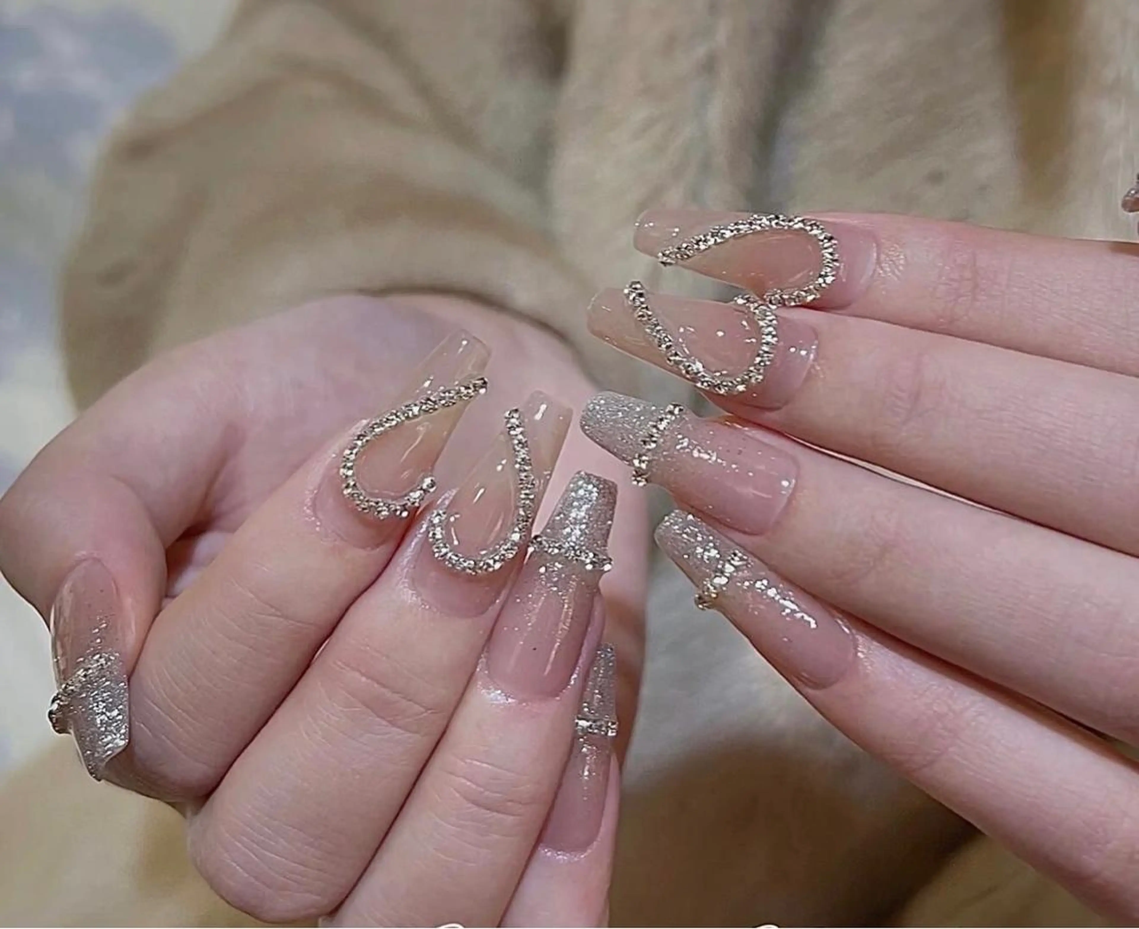 ネイル Mona【パラジェル ・長さ出し専門店】のネイルデザイン