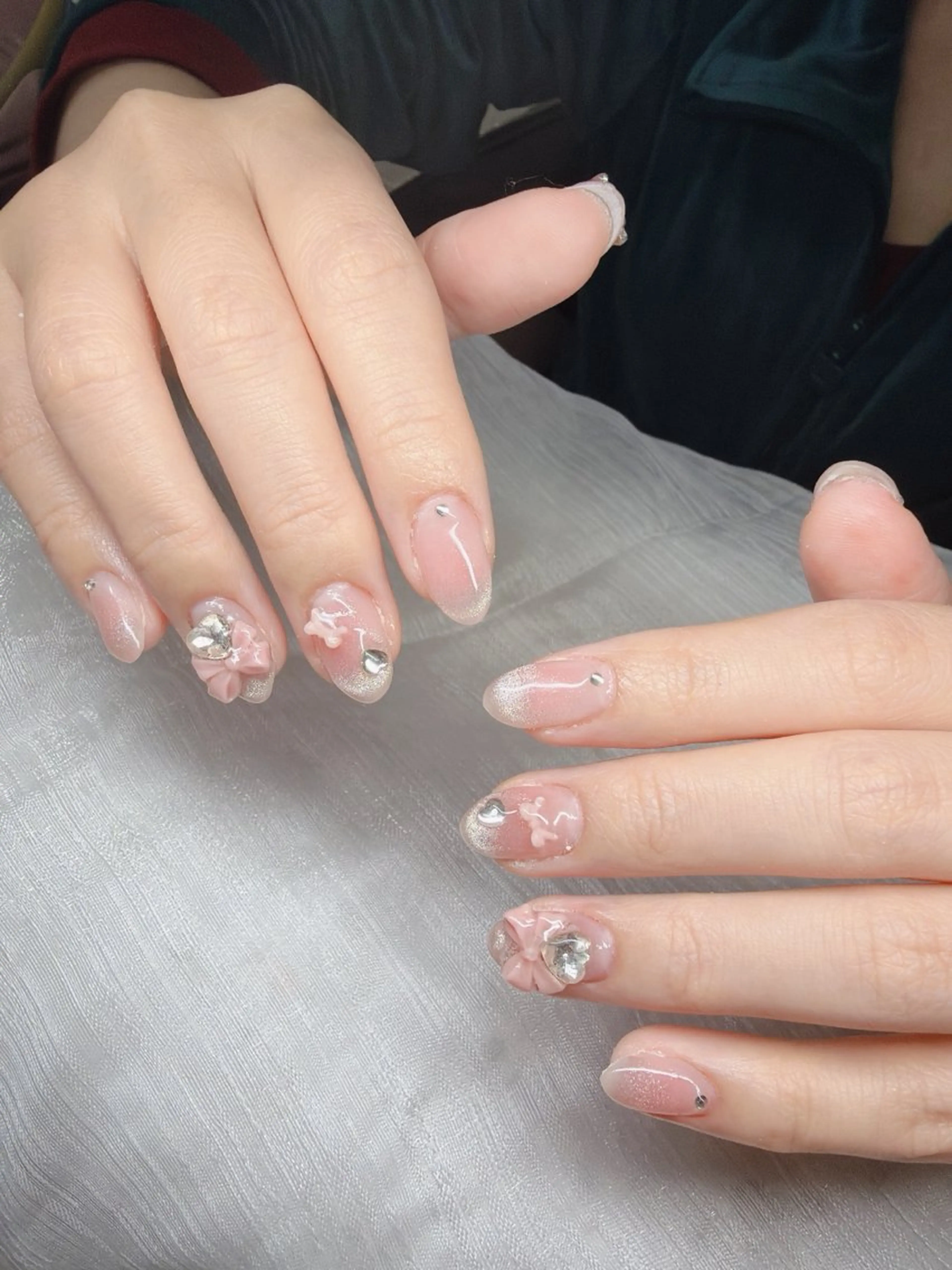 ネイル ハンドネイル Lee Nailsのネイルデザイン