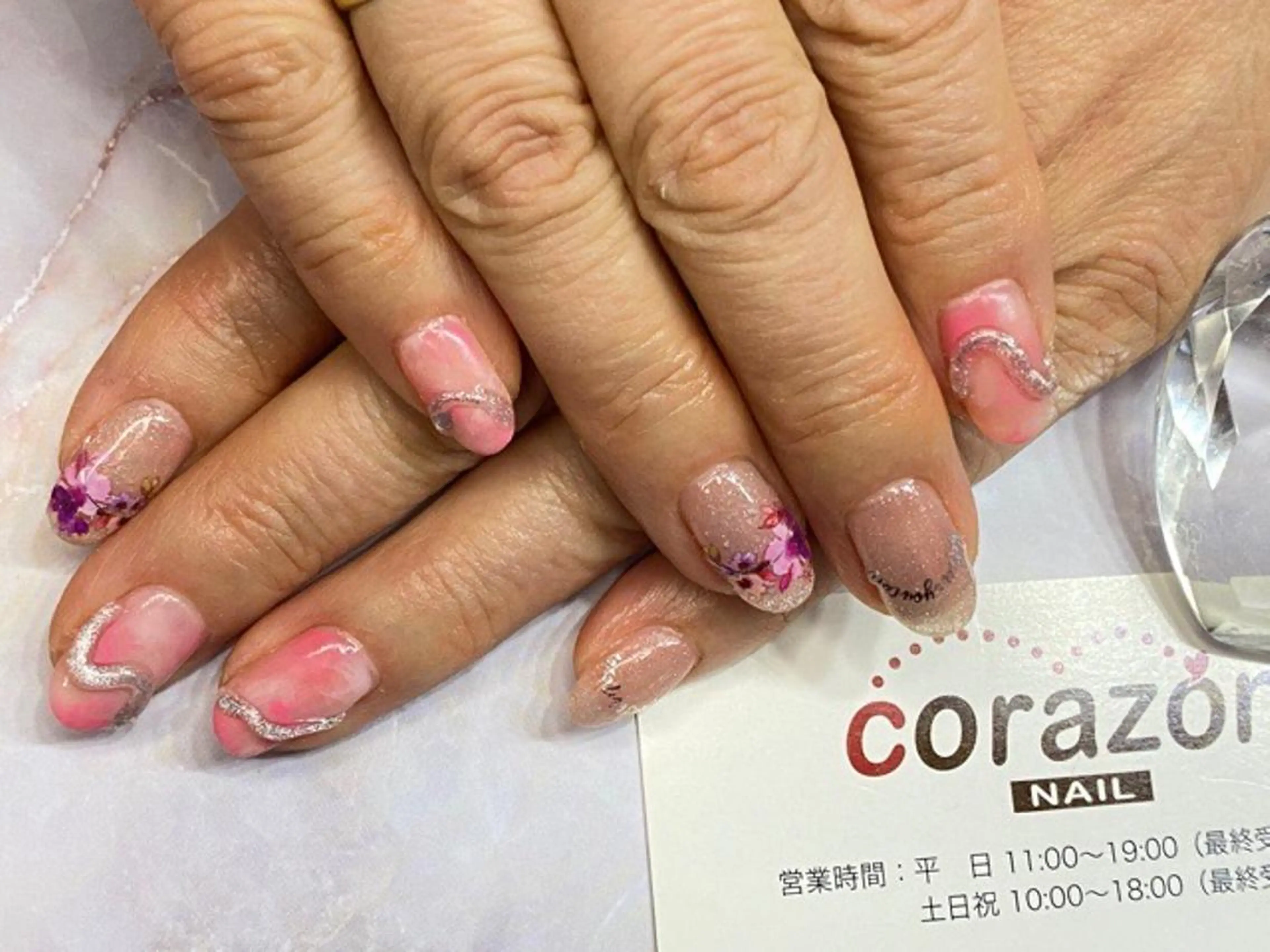 ネイル フラワーネイル ジェルネイル マグネットネイル ニュアンスネイル ピンク corazon所属・ネイリスト aicoのネイルデザイン