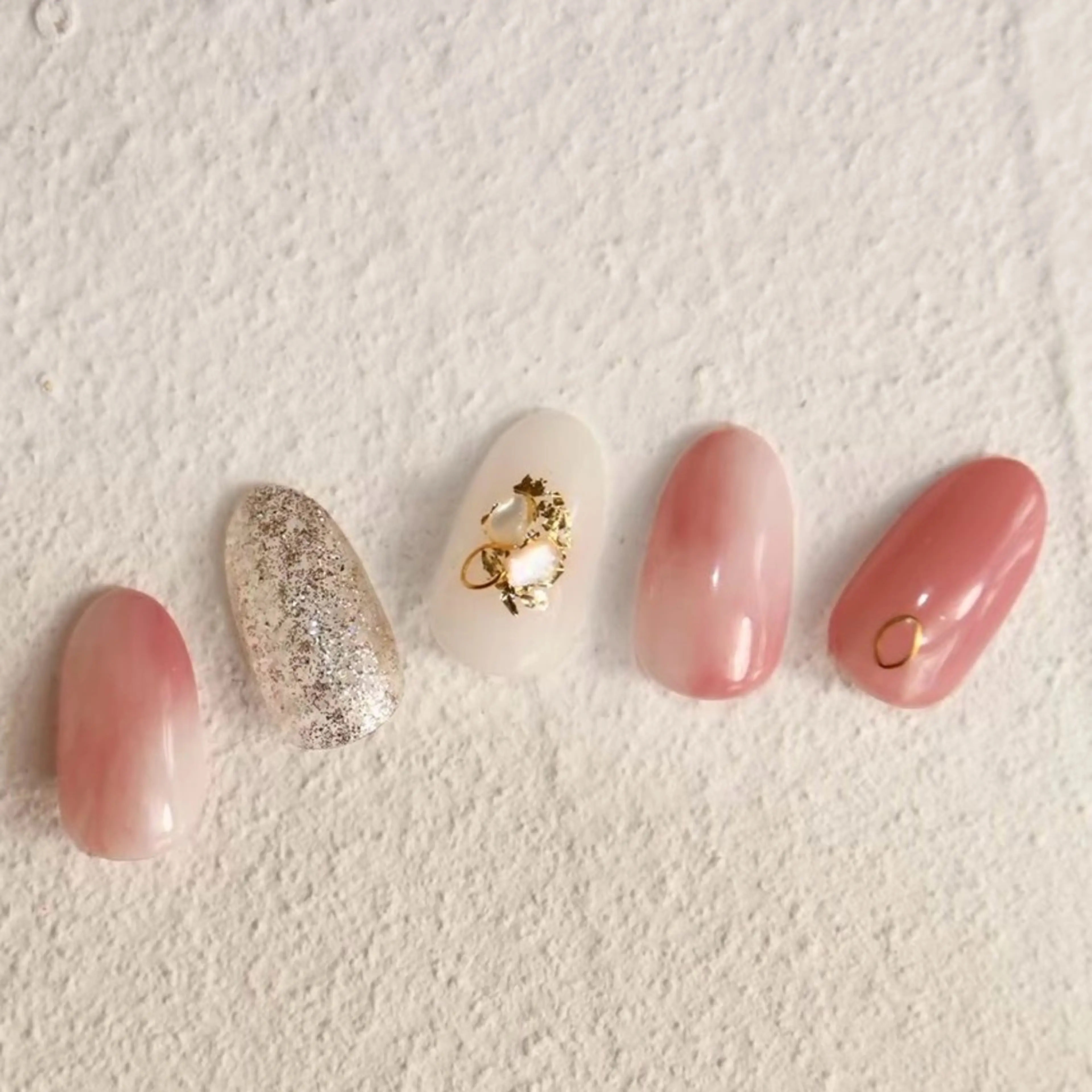 ネイル ジェルネイル ミラーネイル ニュアンスネイル オフィスネイル ショートネイル kiu nailsalonのネイルデザイン