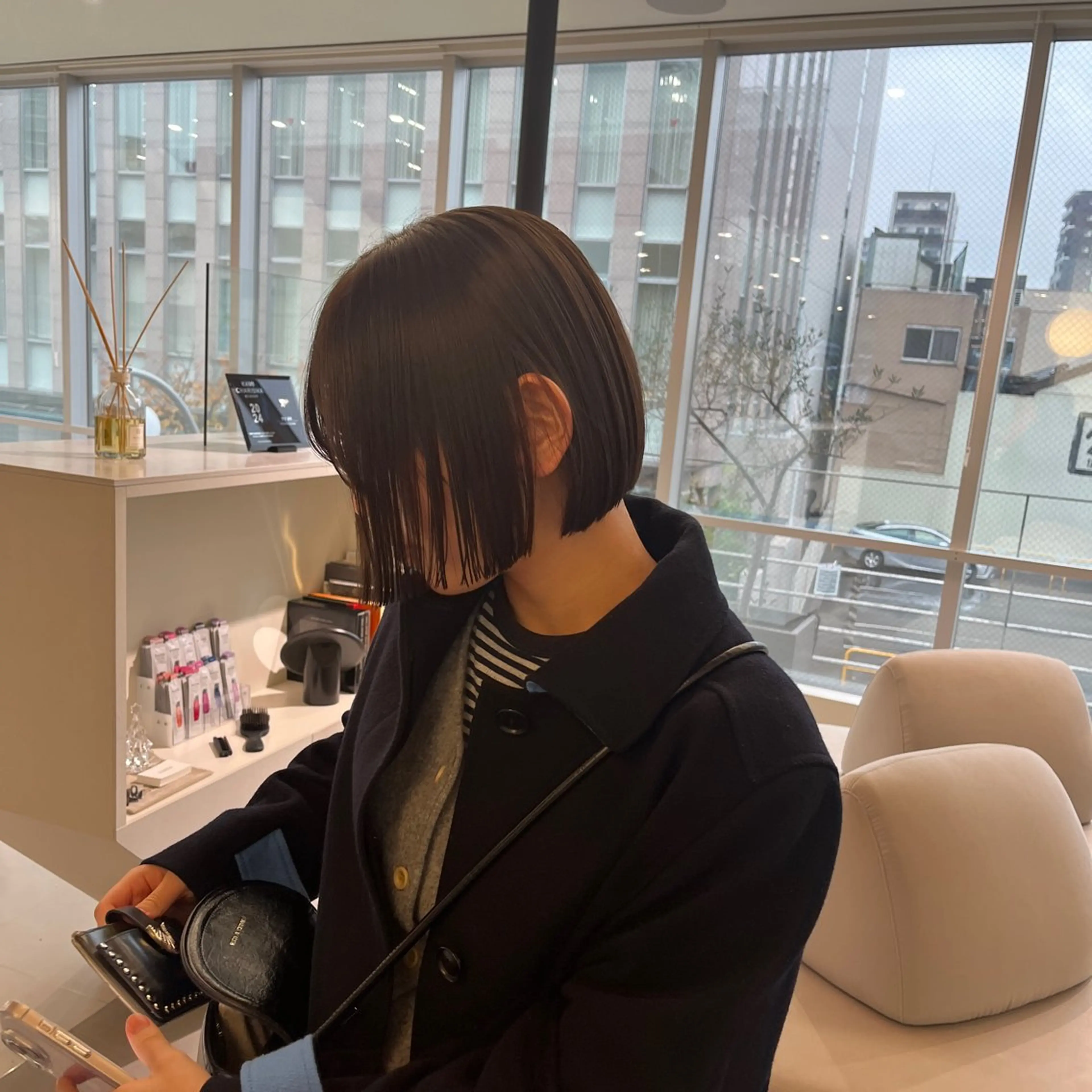 ショート カラー ベージュカラー ブリーチ 透明感カラー ダブルカラー ボブ カット ヘアカラー トリートメント 髪質改善カラー/ボブ 🌻Mutsumiのヘアスタイル