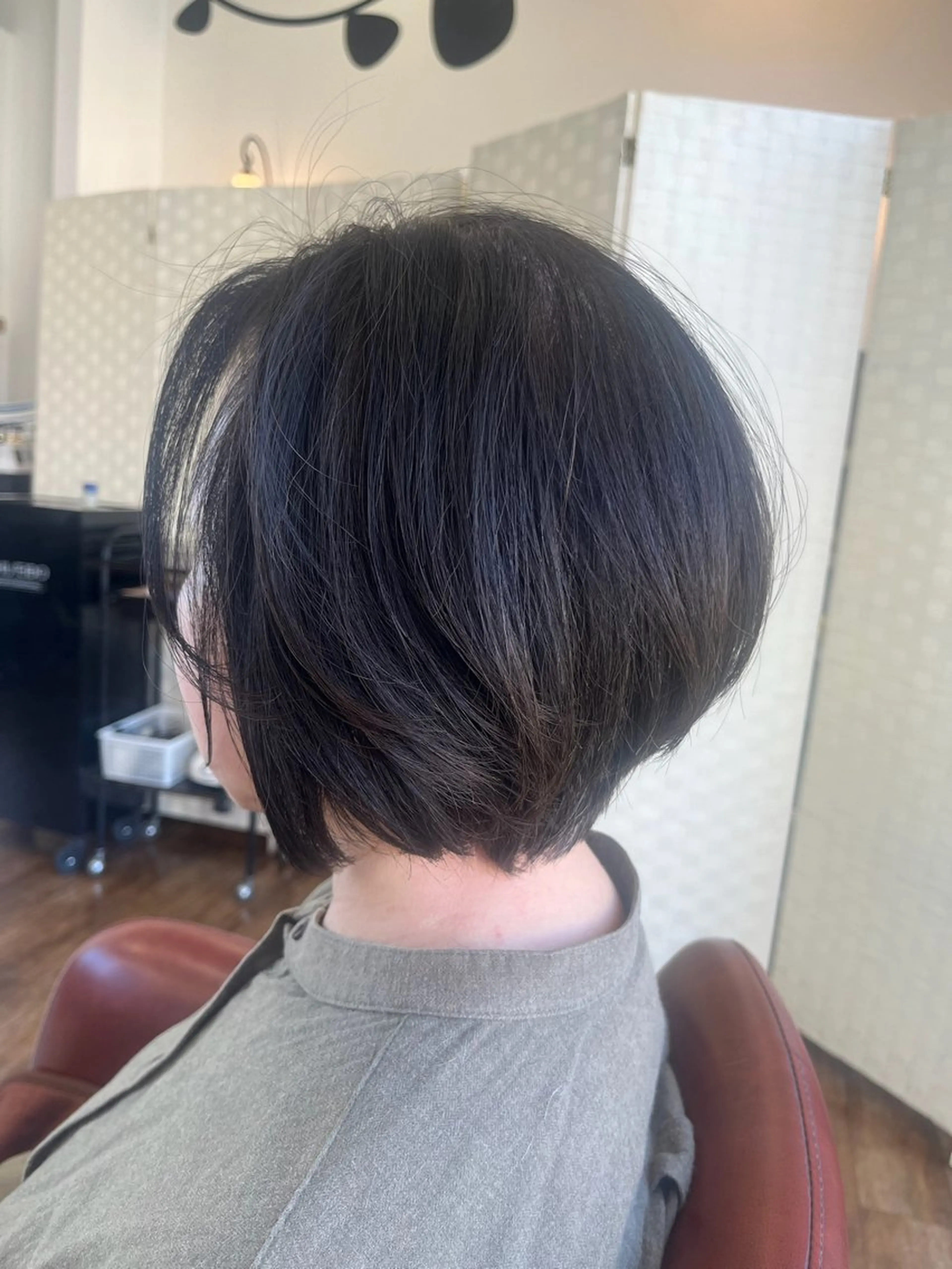 ショート カット アトリエファゴ Noaのヘアスタイル