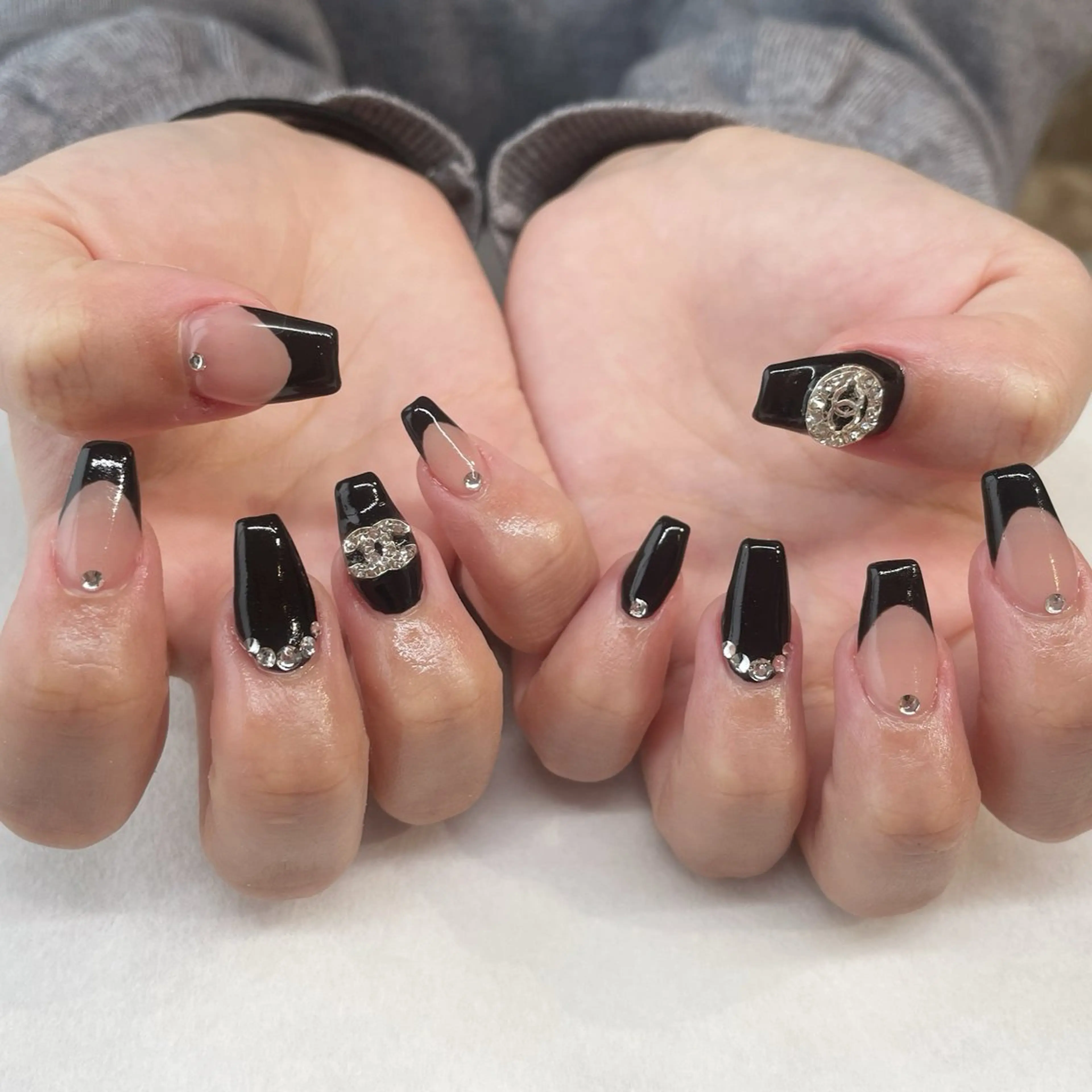 ネイル ハンドネイル 💎🐰 saki. m 🐰💎のネイルデザイン