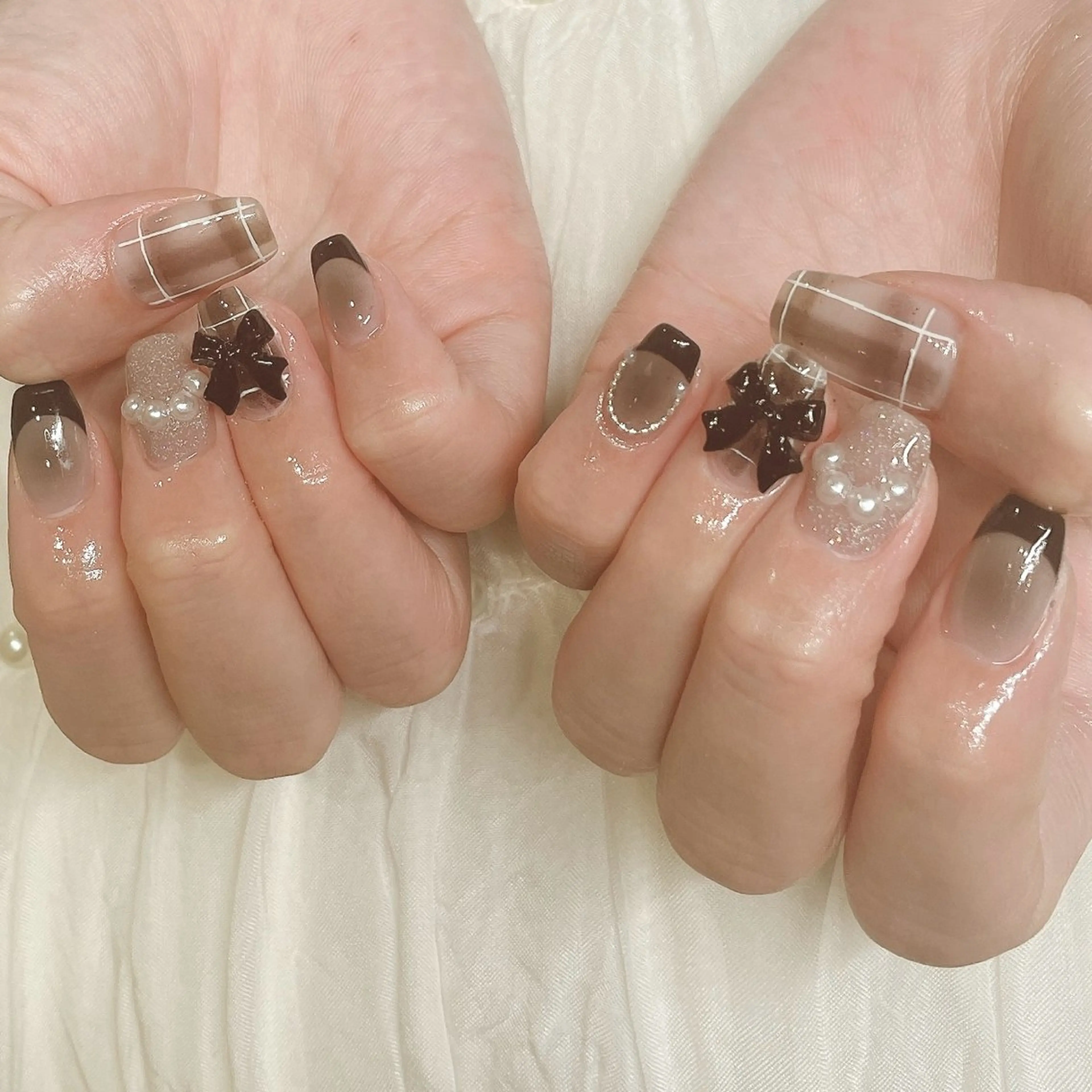 ネイル アートネイル 長さ出し ハンドネイル A85G ayakoのネイルデザイン