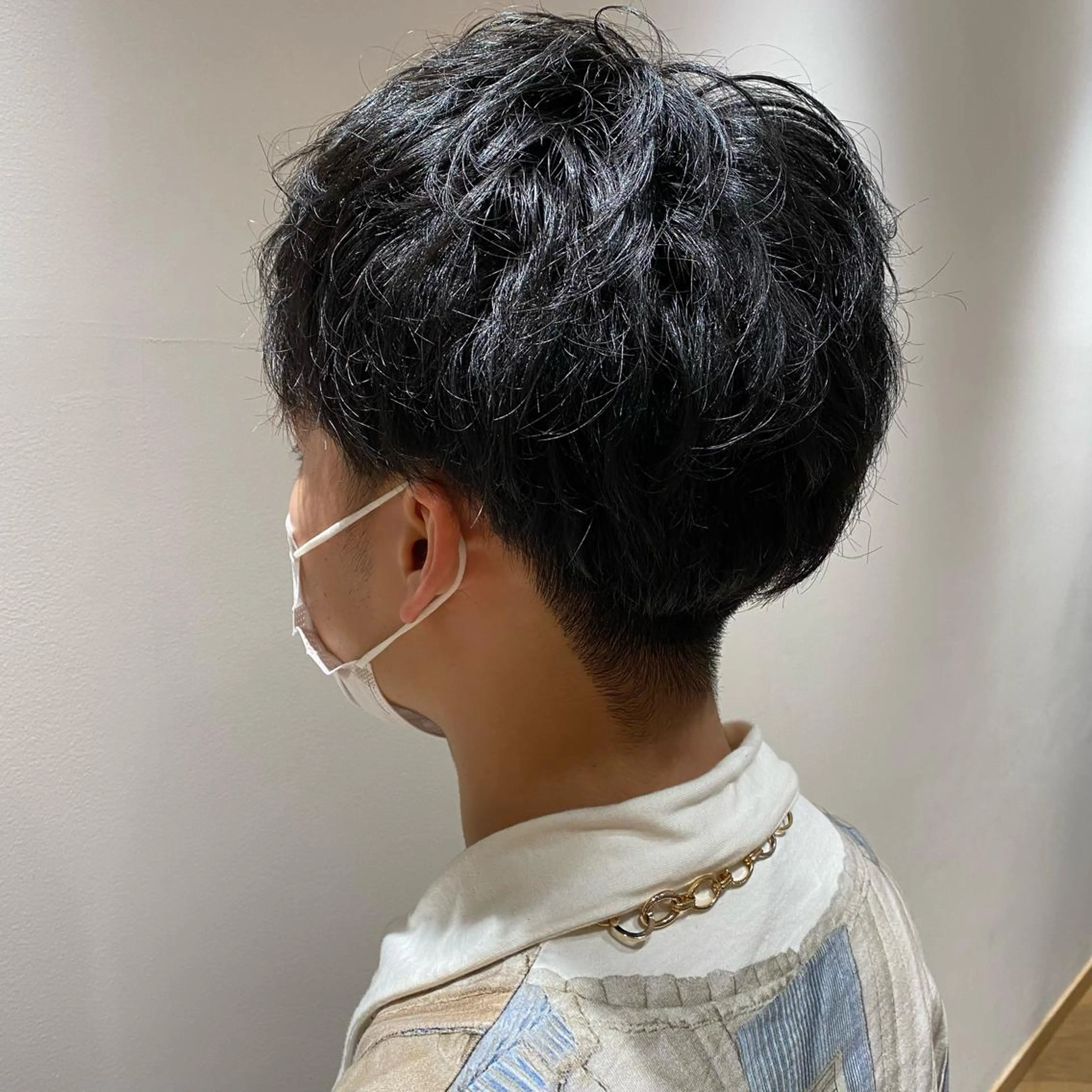 ショート メンズ マッシュ 刈り上げ 丸田 幹太のヘアスタイル