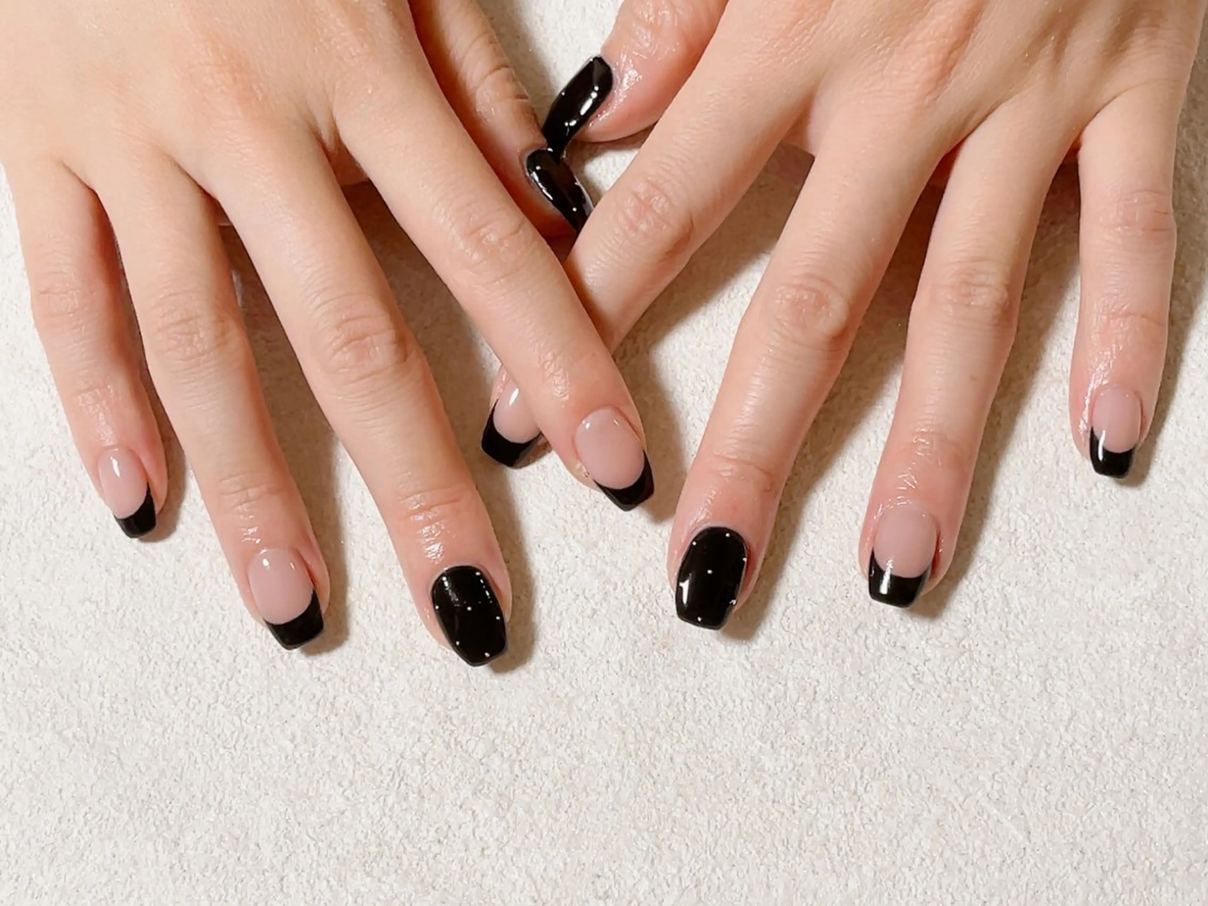 ネイル オーロラネイル フットネイル フレンチネイル ジェルネイル 韓国ネイル ハンドネイル kiki nail &brow二子玉川の眉毛・アイブロウイメージ