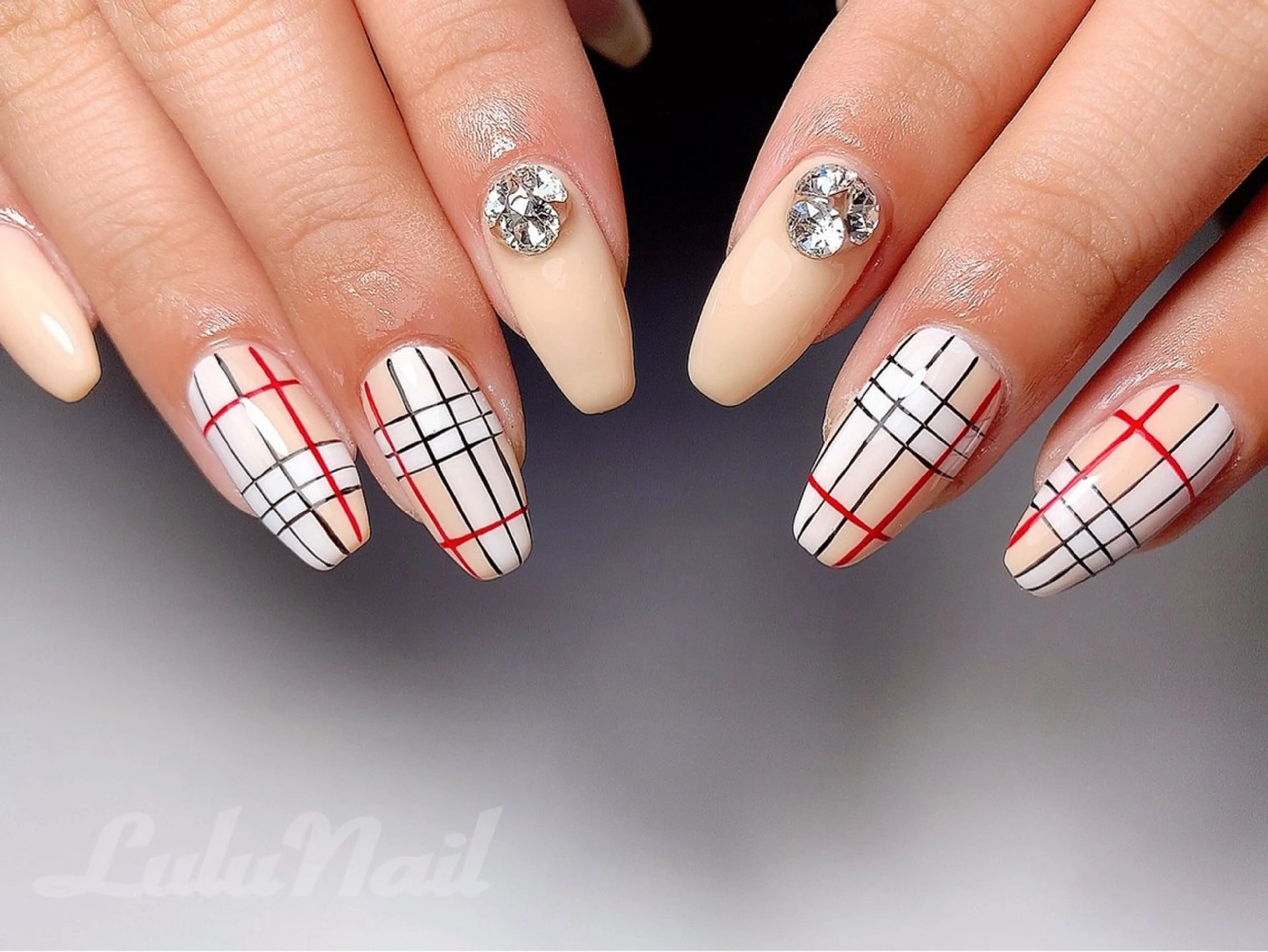 ネイル 藤田 萌のネイルデザイン