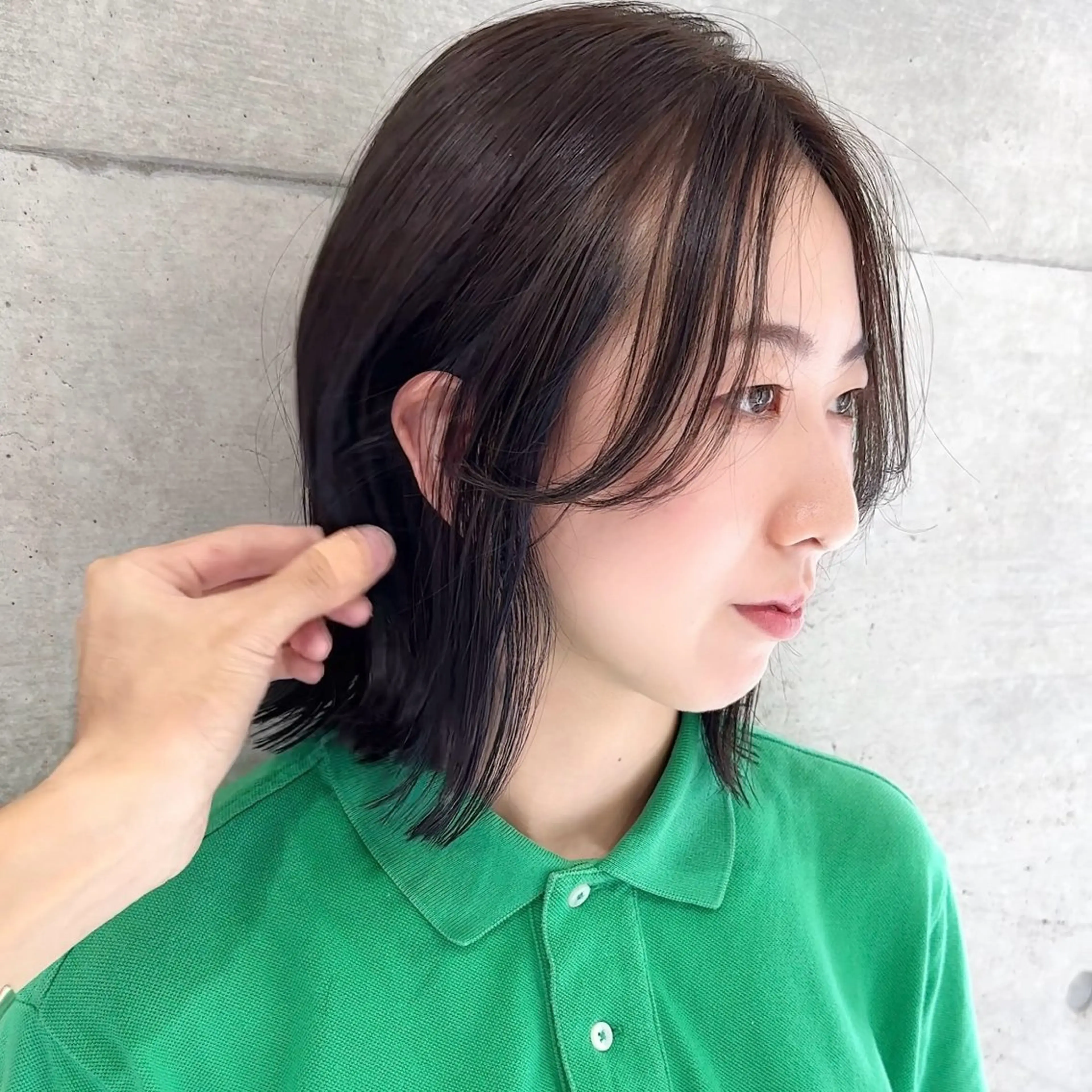 ミディアム カラー 切りっぱなしボブ ボブ 髪質改善 縮毛矯正 畔上 尚也のヘアスタイル