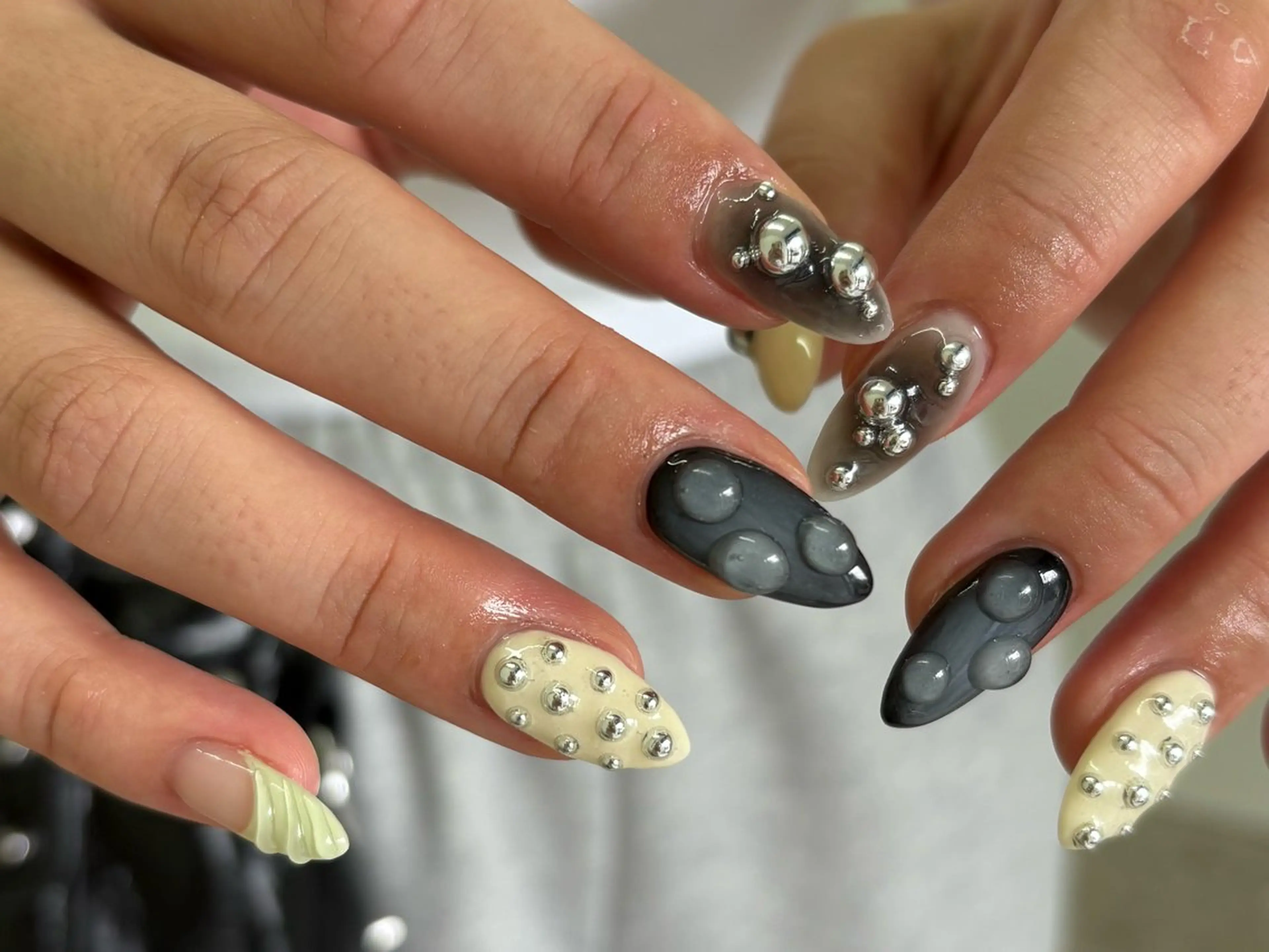 ネイル チークネイル フレンチネイル mute. kiraのネイルデザイン