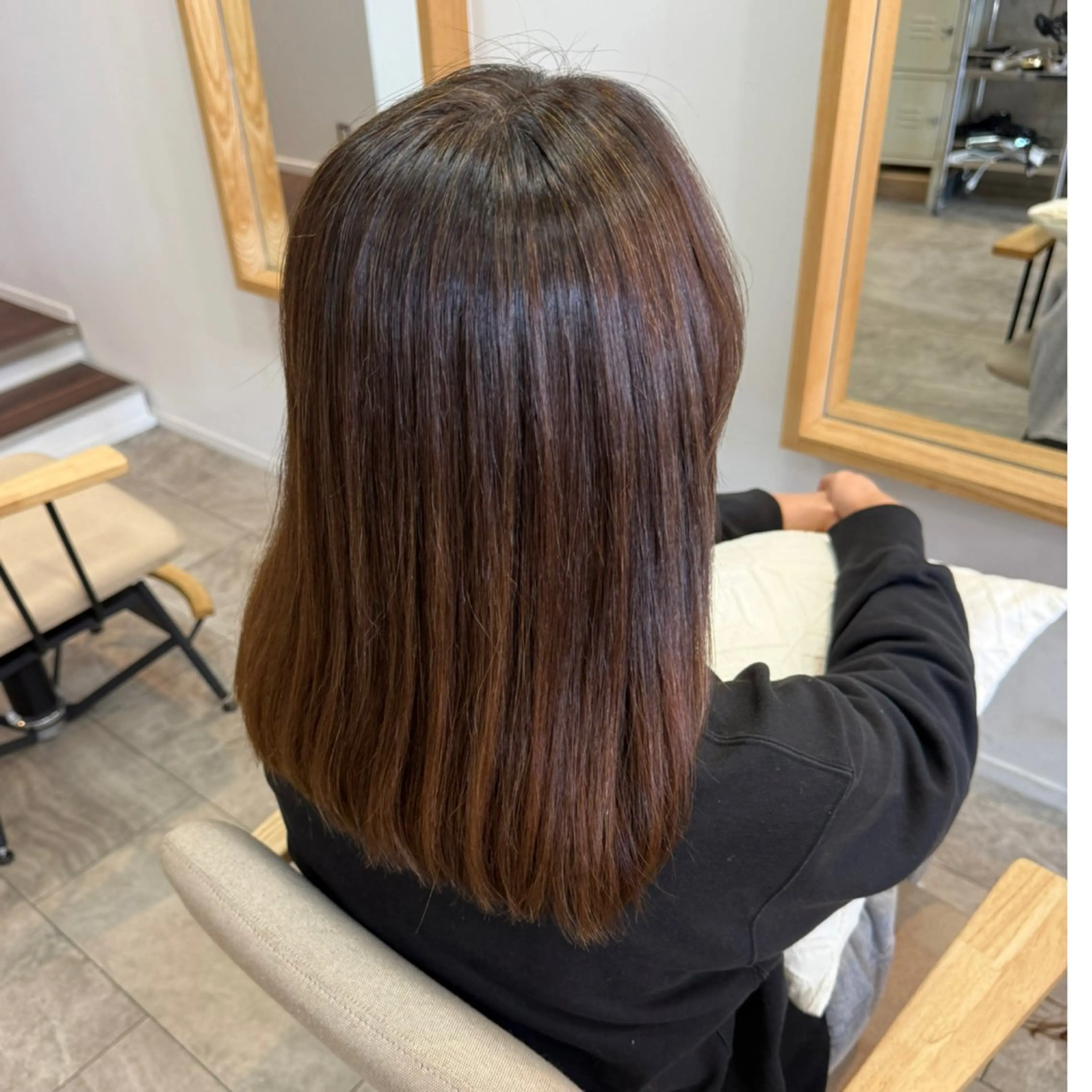 ロング カット 縮毛矯正 沢登 穂乃香のヘアスタイル