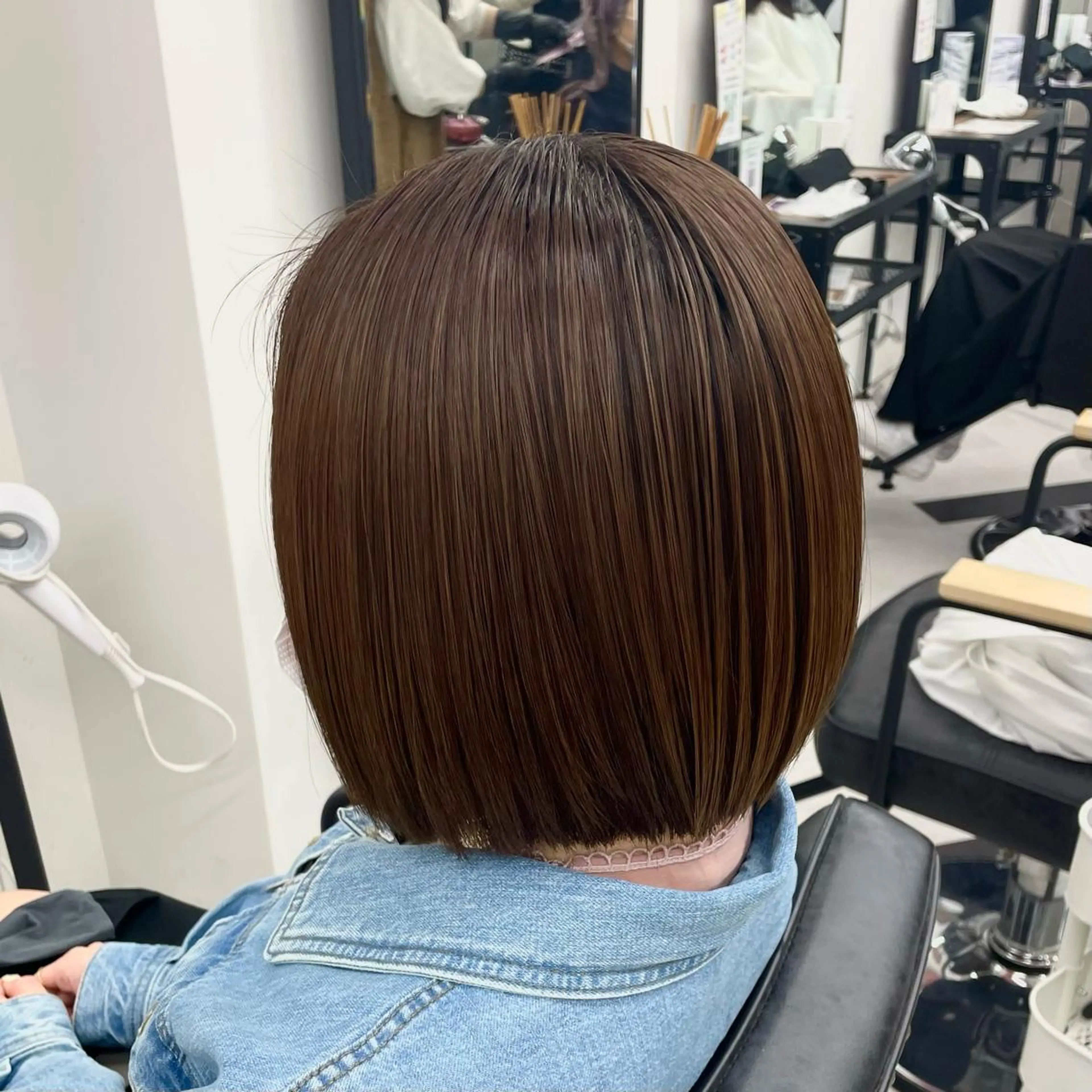 ショート カラー パーマ ヘアアレンジ メンズ キッズ ネイル マツエク・マツパ アイブロウ ブラウンカラー ナチュラルブラウン カラーマツエク ナチュラル ブラウン mona/ ストレートスタイル✨のヘアスタイル