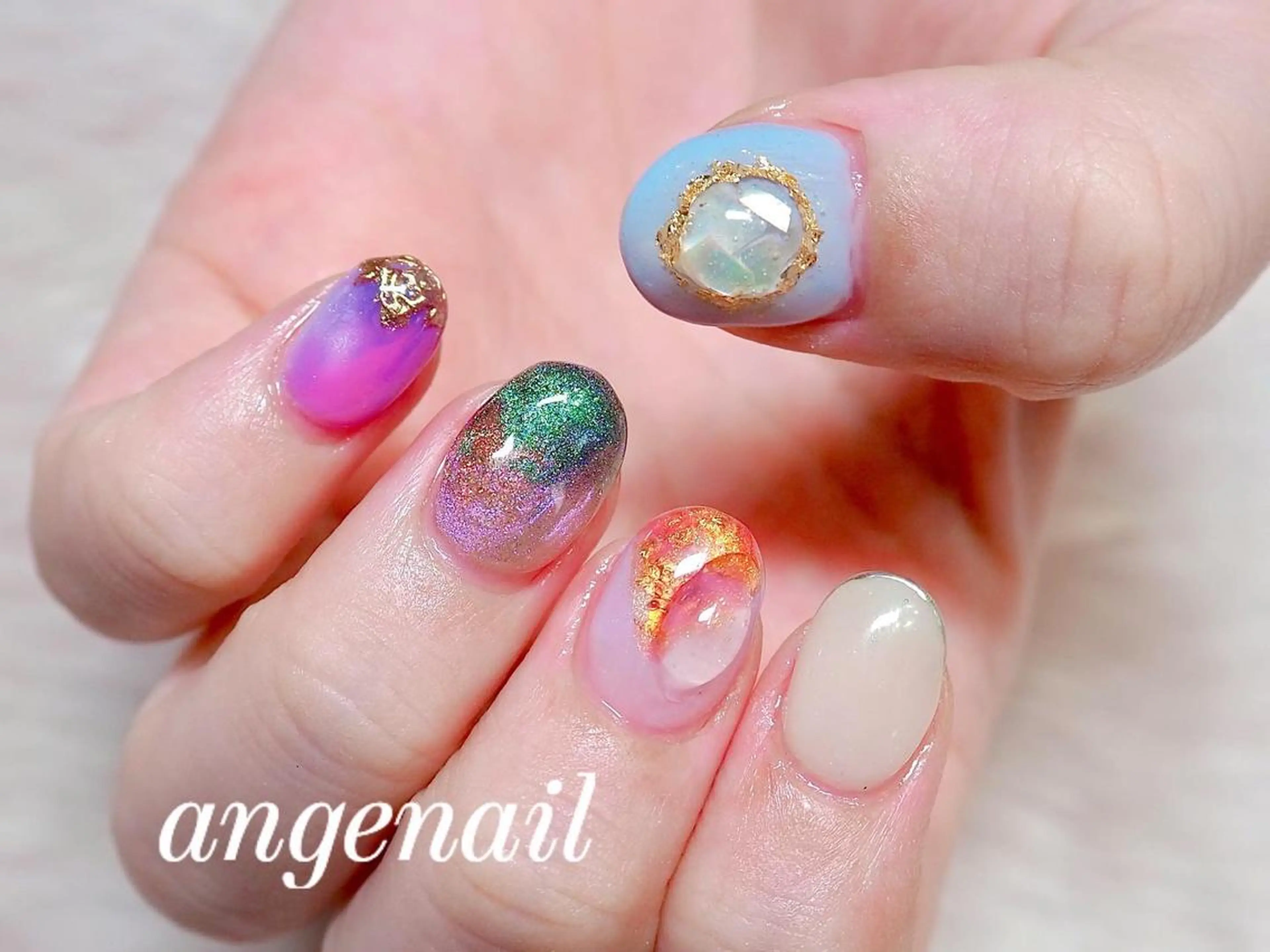 ネイル ハンドネイル オーナーネイリスト MAKIのネイルデザイン