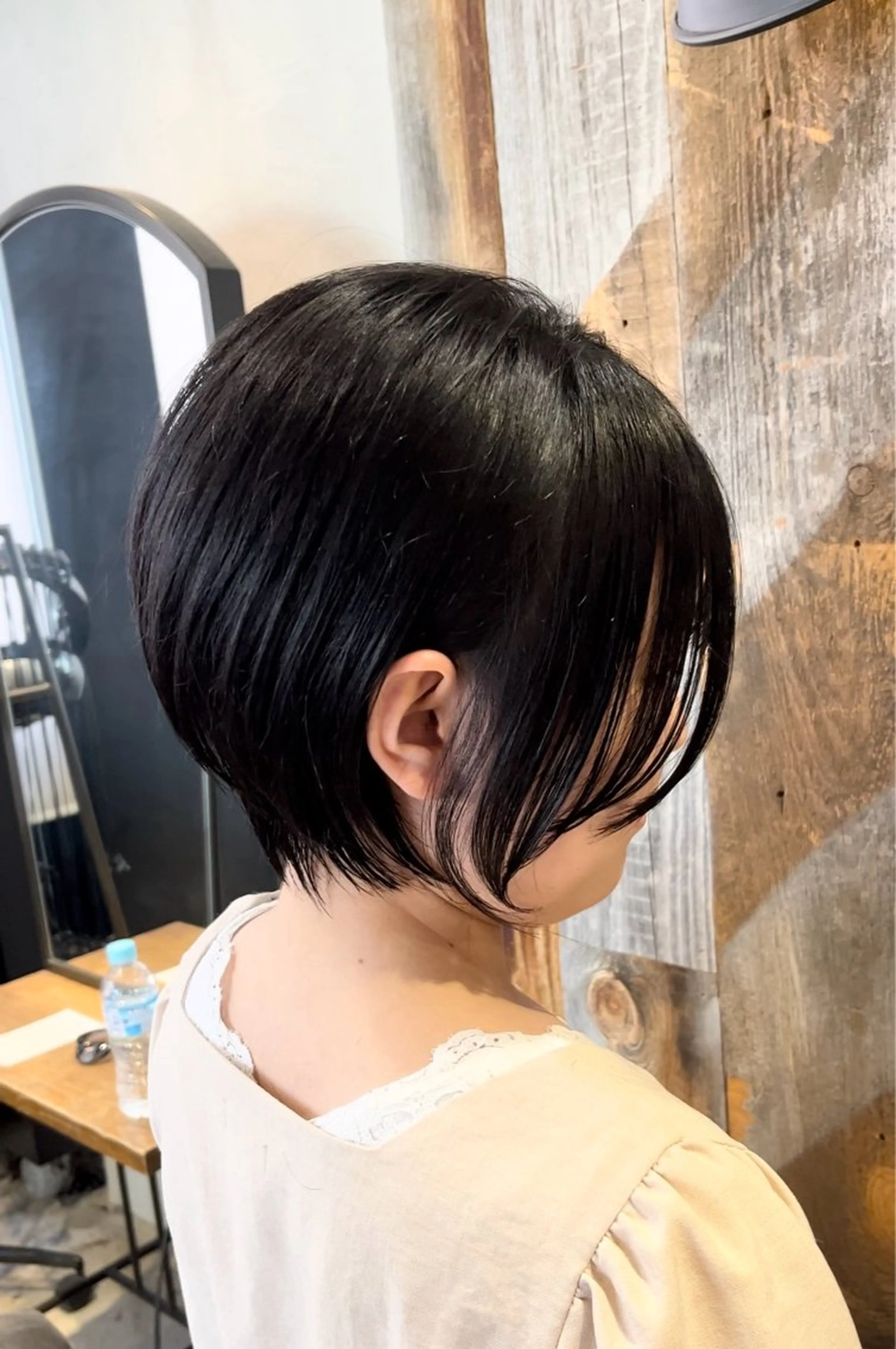 ショート レイヤーカット/前髪 顔まわり/大田哲也のヘアスタイル