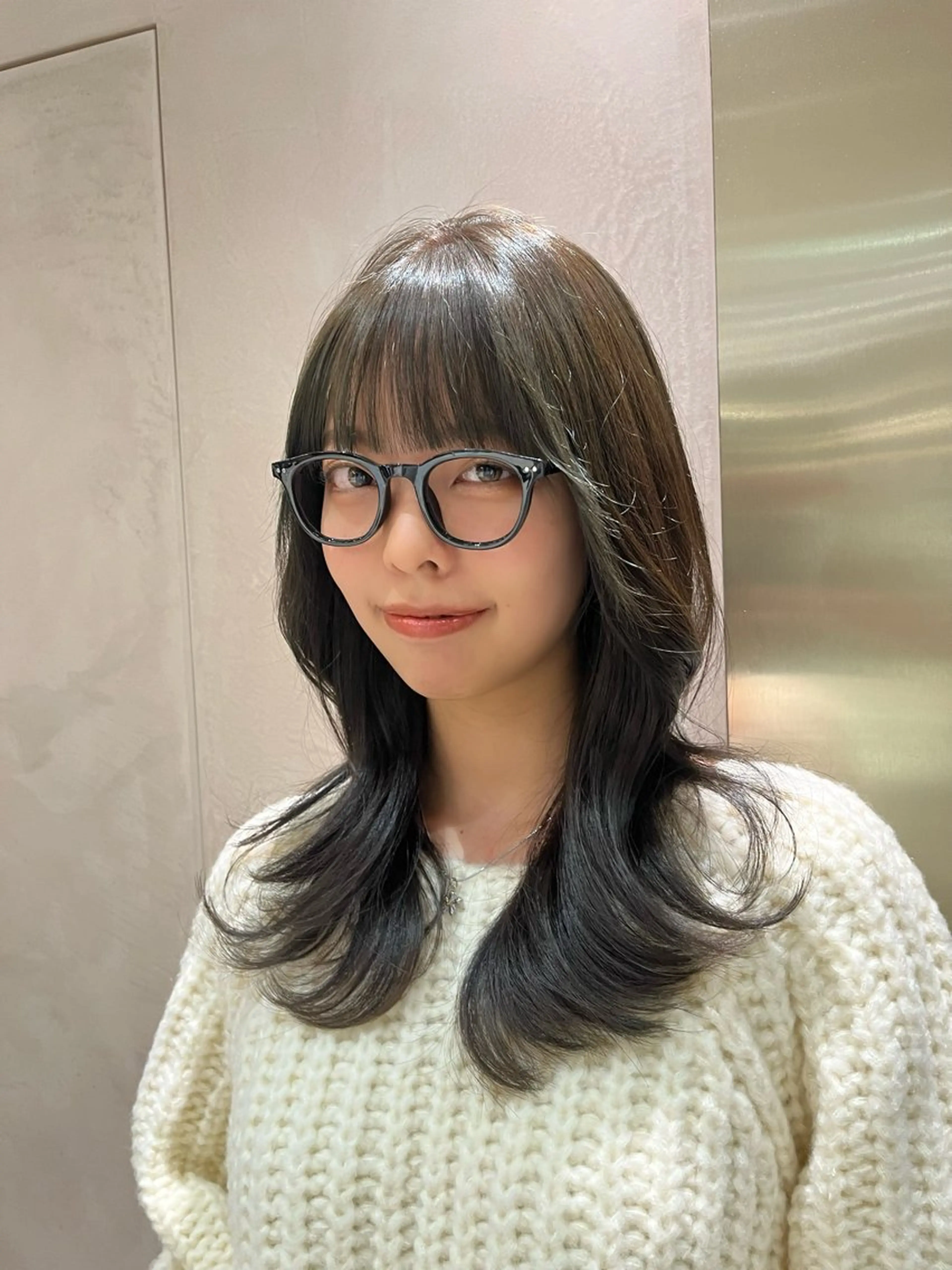 セミロング カラー ヘアカラー 顔周りカット/ 透明感カラー/ユナのヘアスタイル