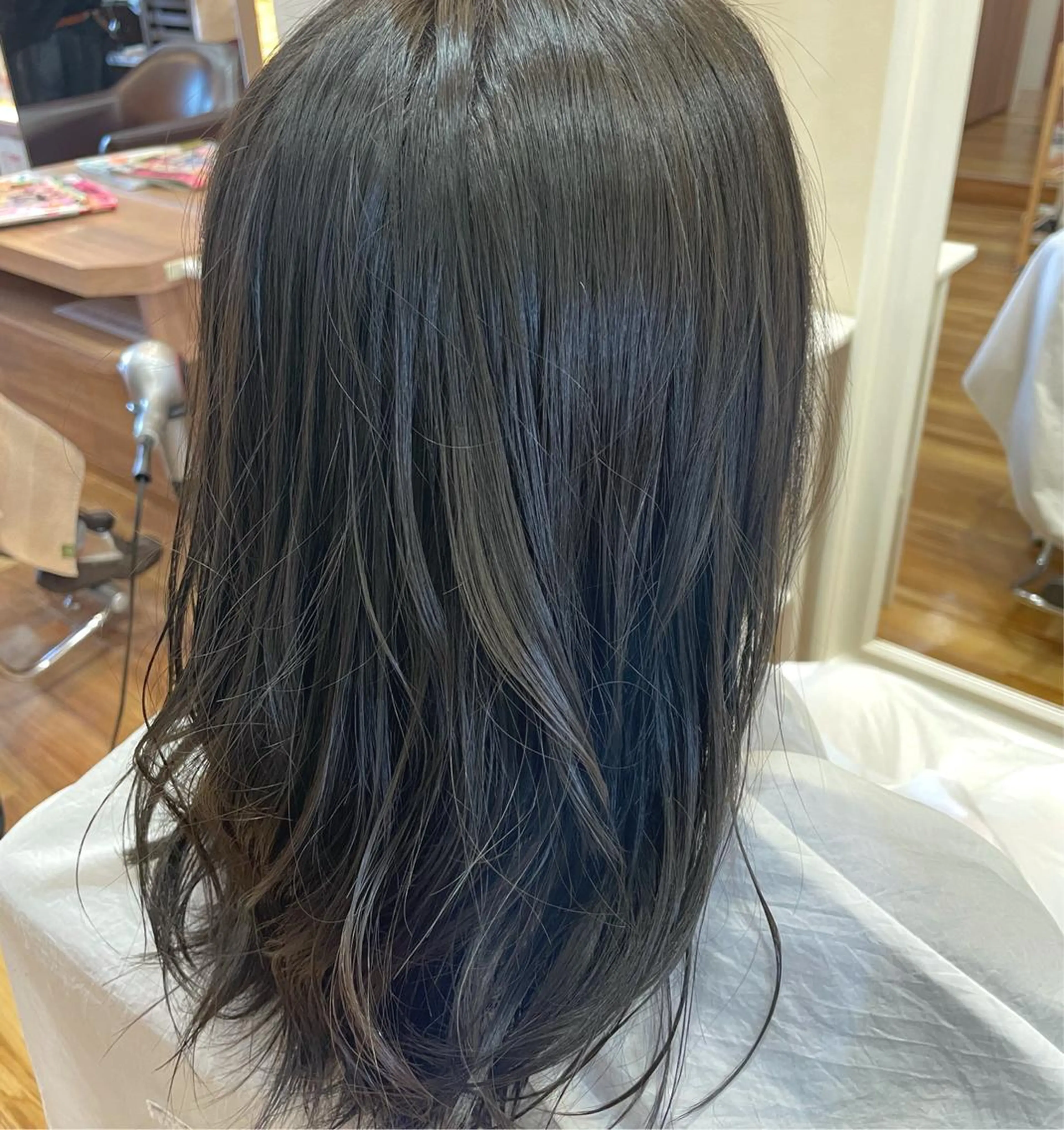 ロング カラー ブラウンカラー カット ヘアカラー トリートメント ブレス渡辺 康介のヘアスタイル