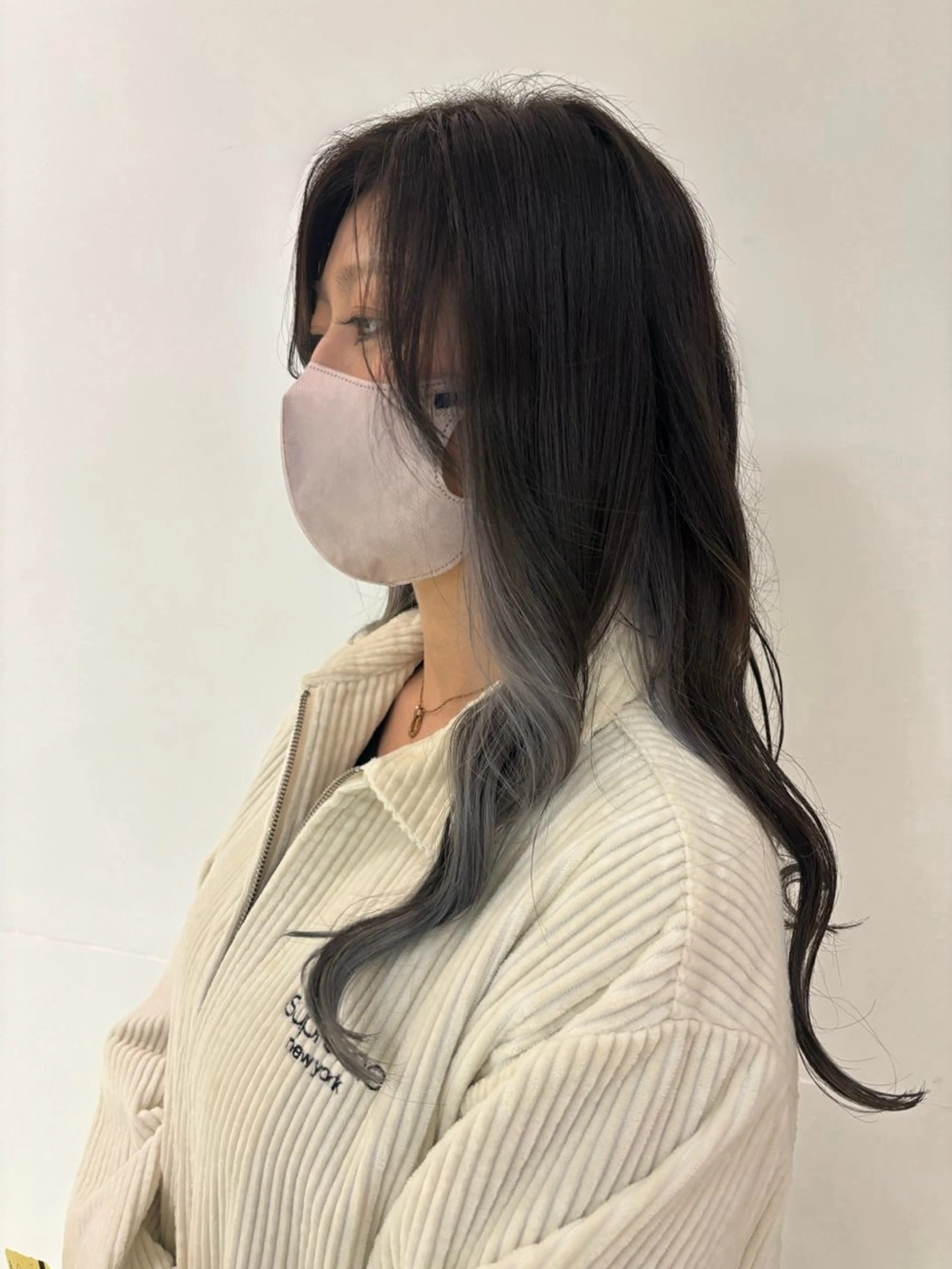 ロング カラー イヤリングカラー シルバー 吉田 未来のヘアスタイル