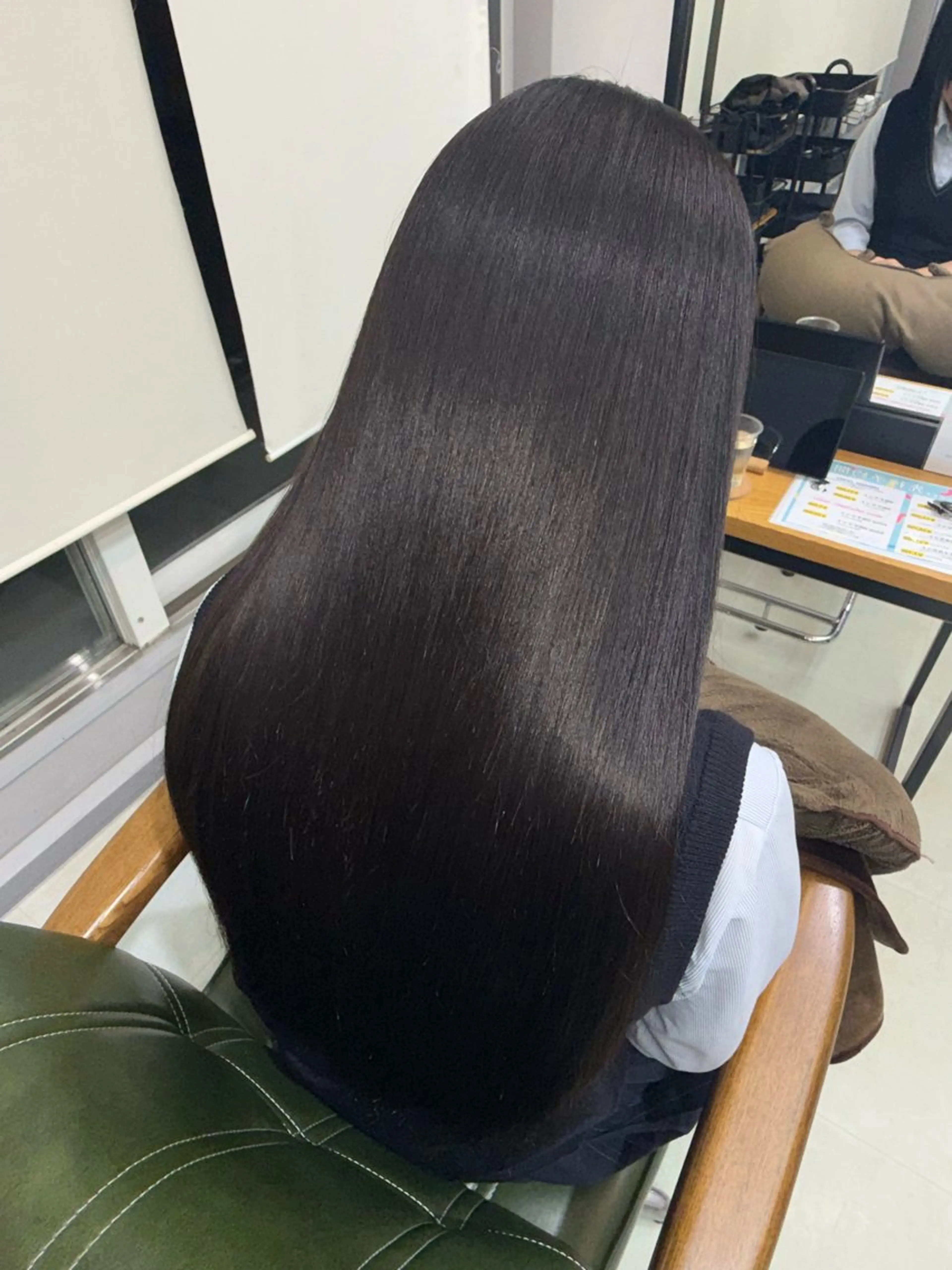 カット✂️➕縮毛矯正🐤➕艶髪トリートメント💗の写真