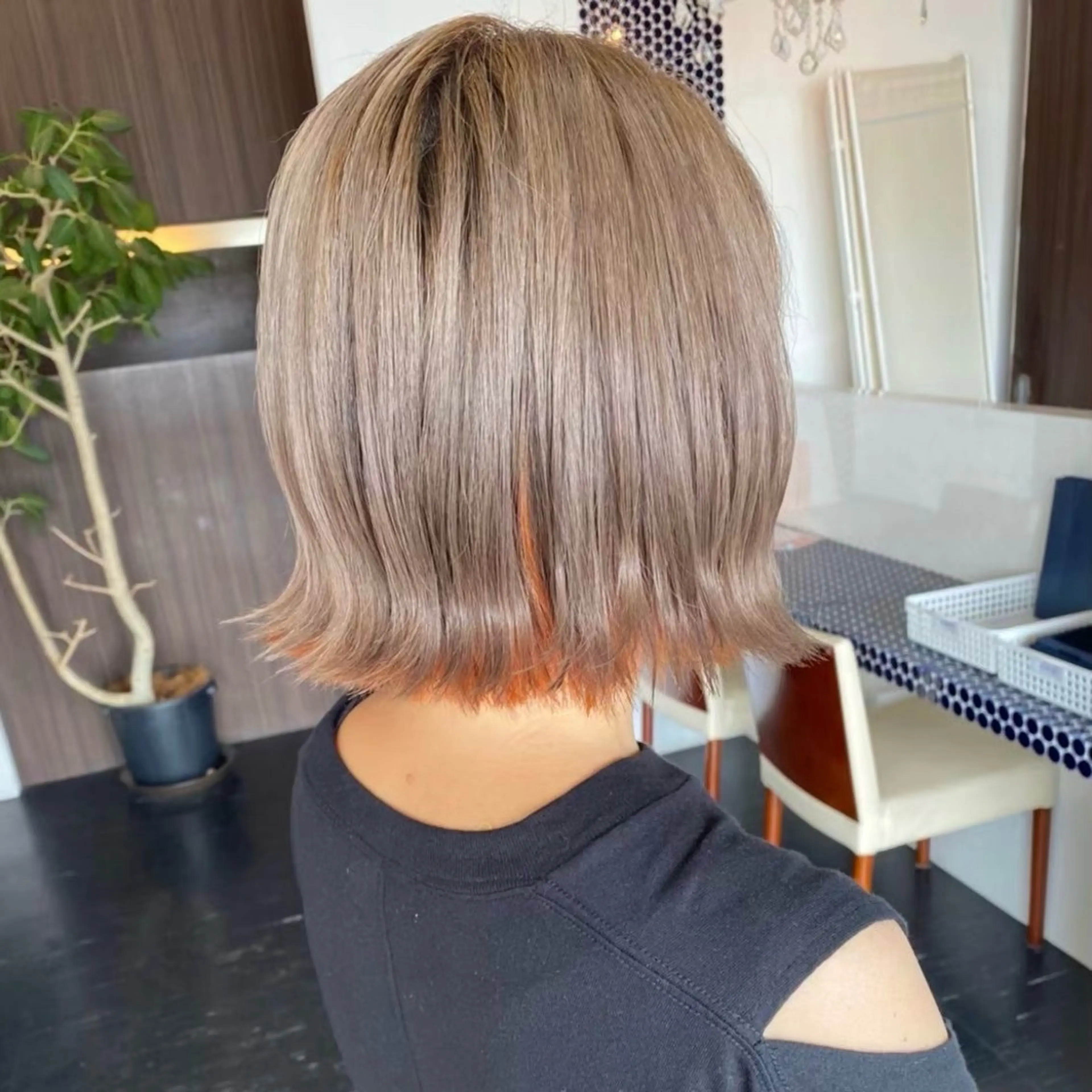 ショート カラー インナーカラー 卒業式のヘアスタイル 🫧RYOグレージュ /透け感カラー🫧のヘアスタイル