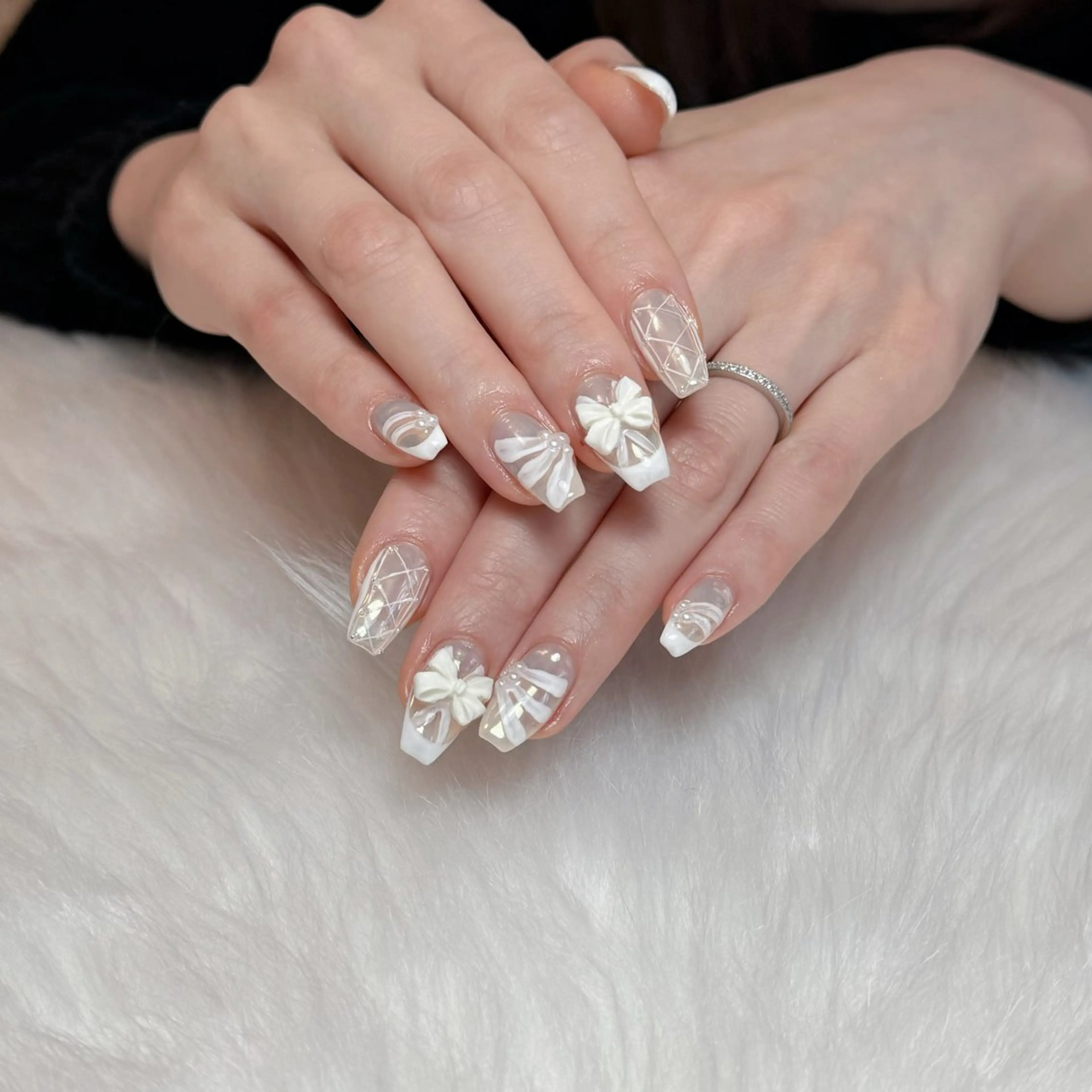 ネイル オーロラネイル キラキラネイル ワンホンネイル nailsalon ChuColaのネイルデザイン