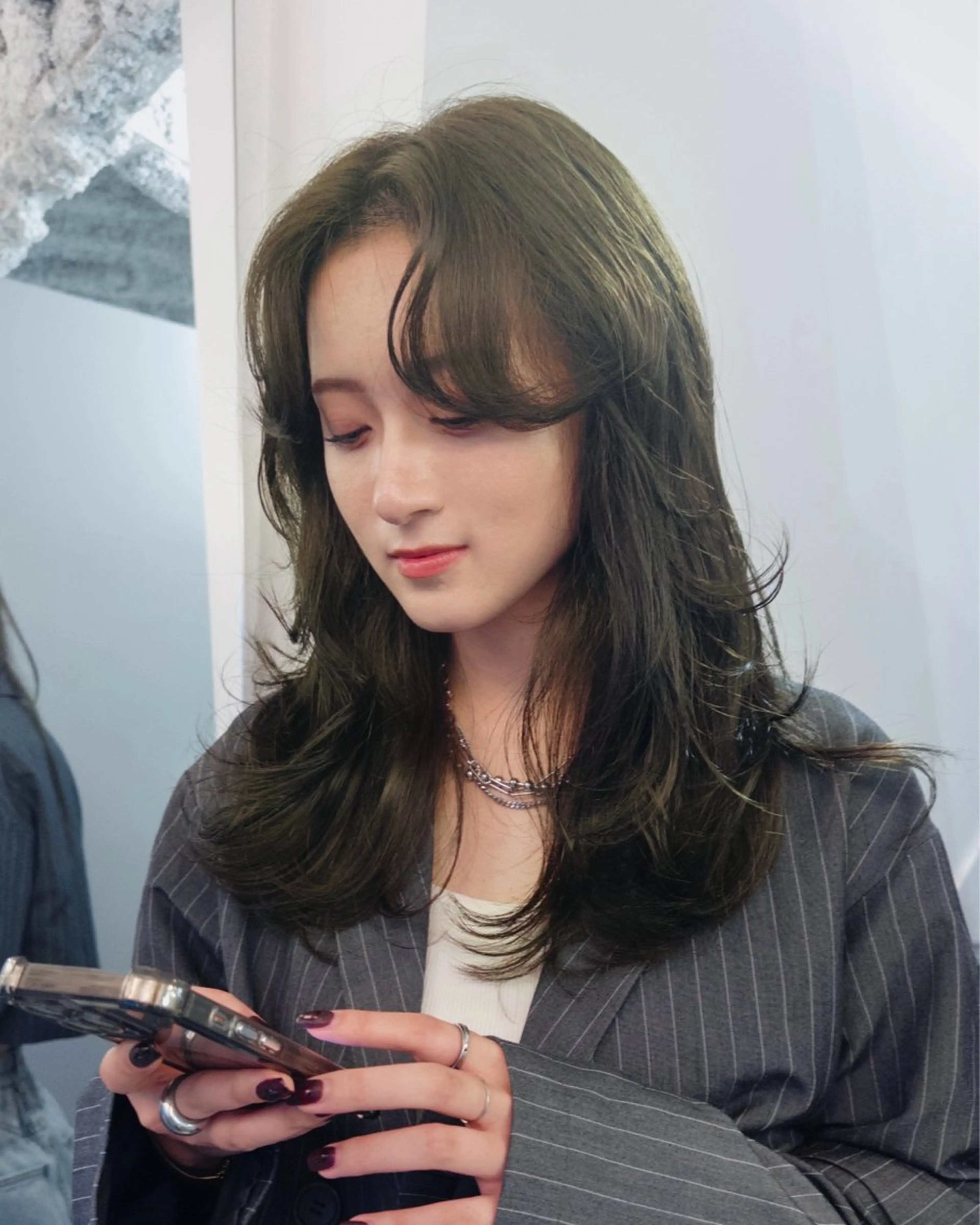 ミディアム カラー ベージュカラー オリーブベージュ レイヤー/パーマ /ウルフ/nabeのヘアスタイル