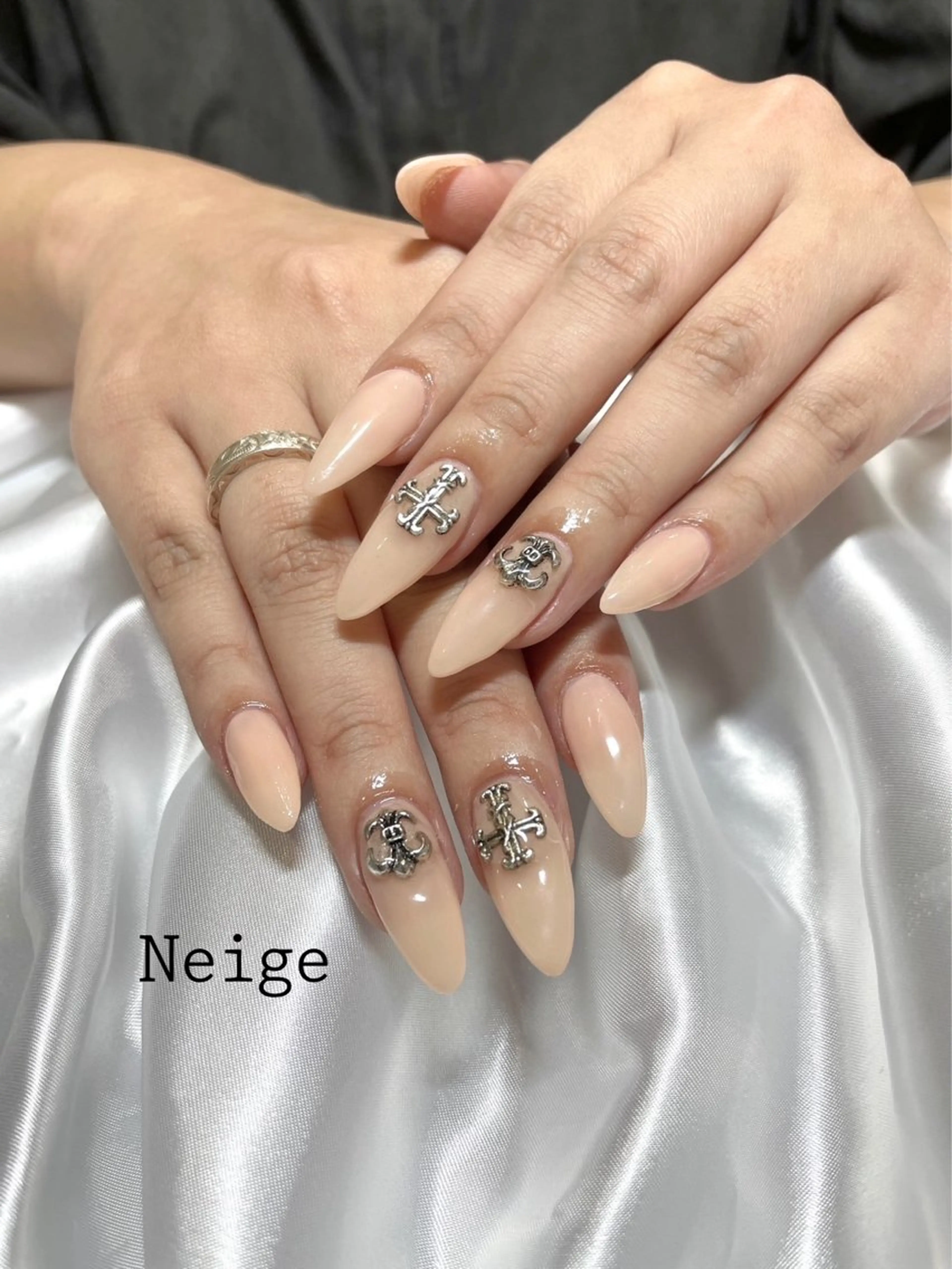 ネイル Neige所属・Neige 𓂃 aiのネイルデザイン