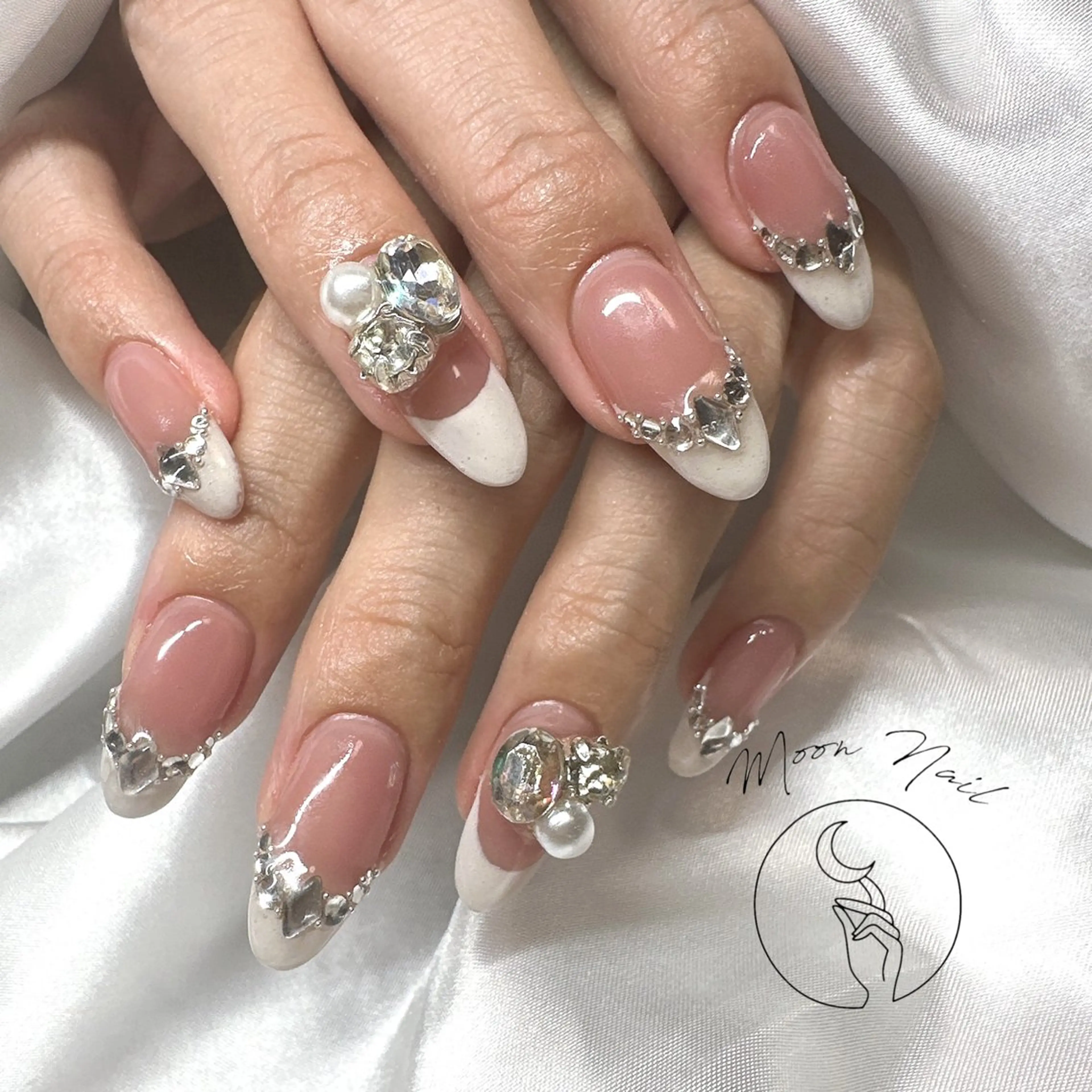 ネイル ハンドネイル Moon  Nail /栄　大須のネイルデザイン