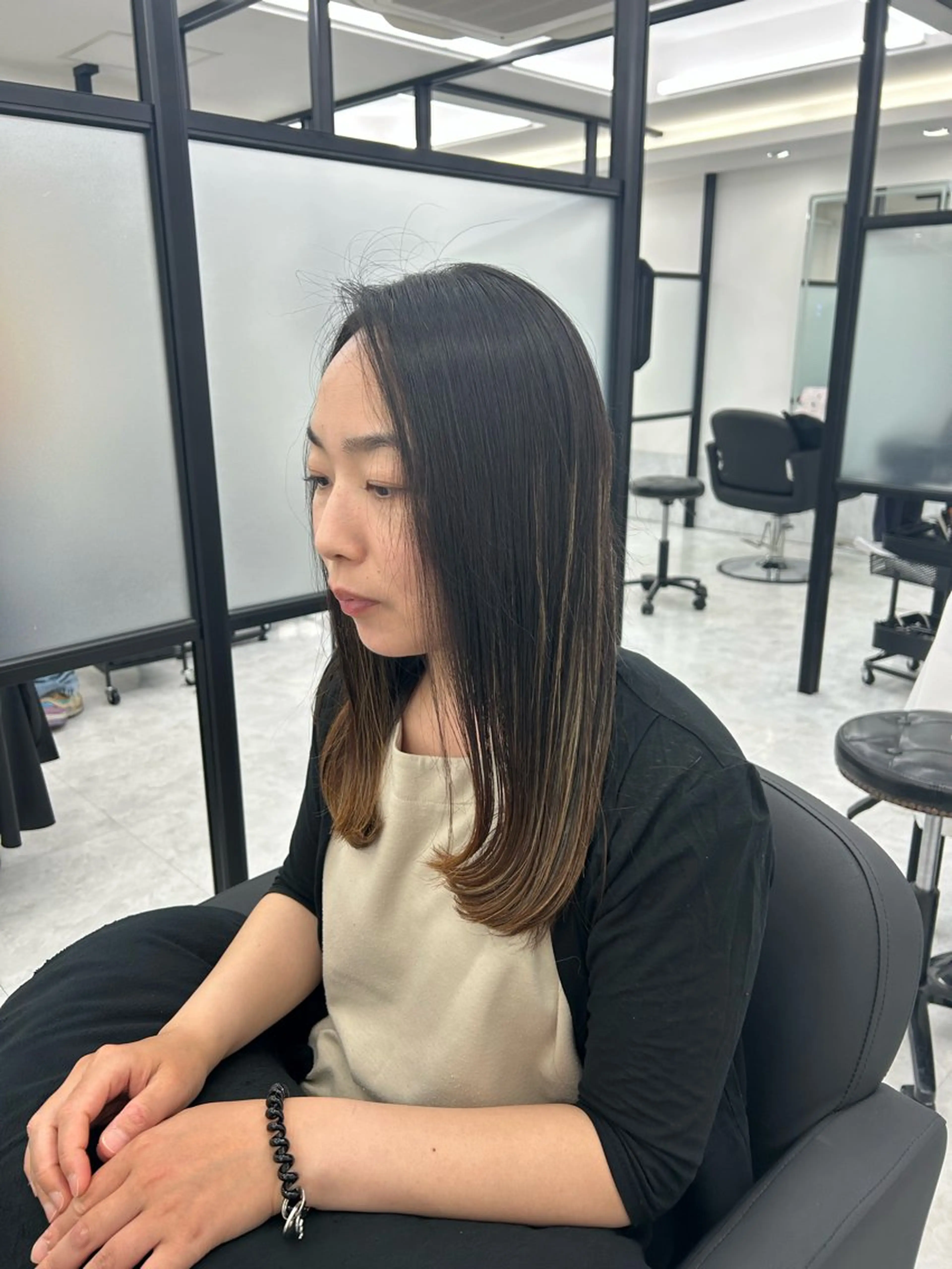 セミロング カット トリートメント miku 🍑髪質改善サロンのヘアスタイル