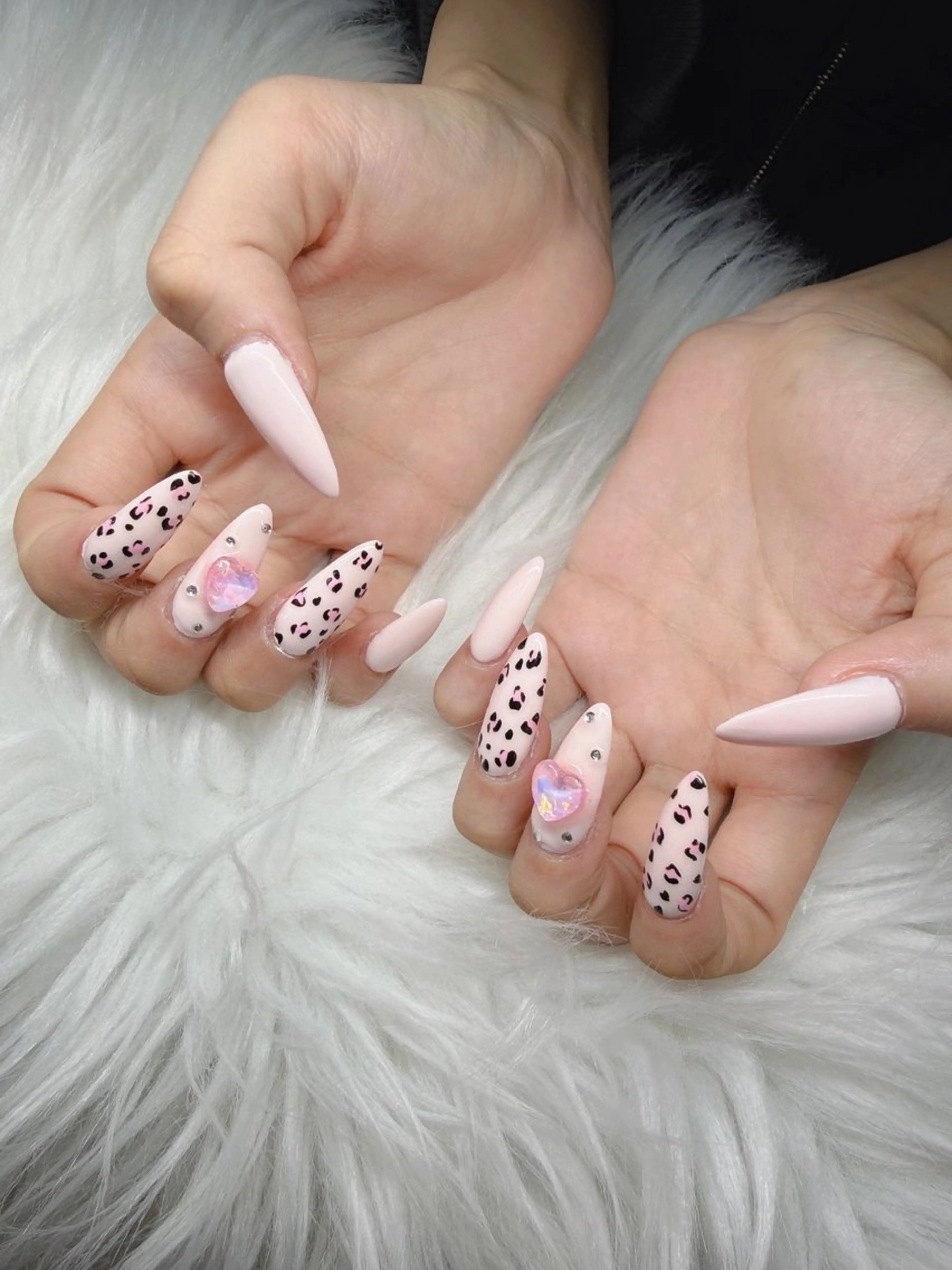 ネイル Lee Nailsのネイルデザイン