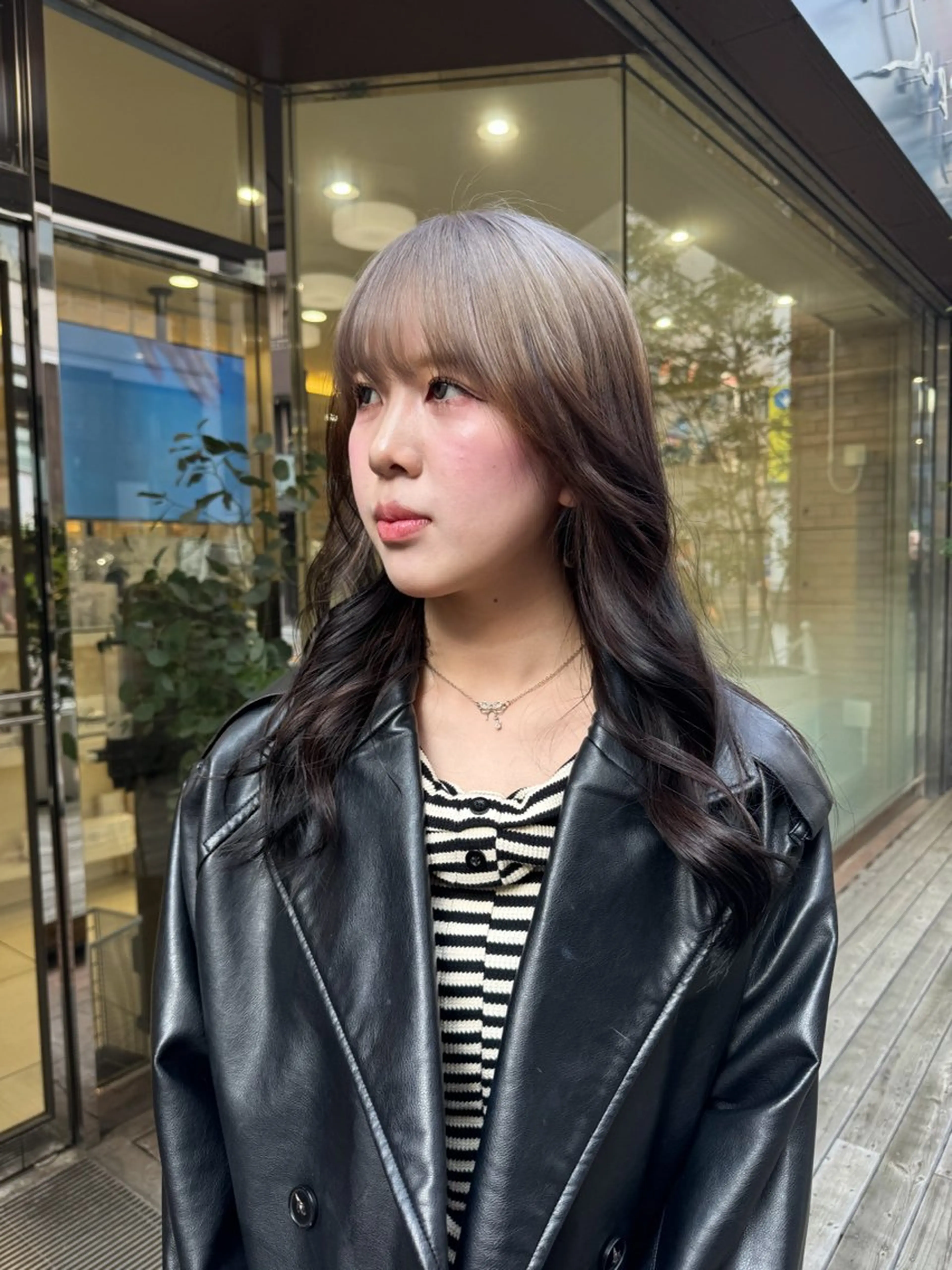 セミロング カラー ブリーチ Seeknext // Rukaのヘアスタイル