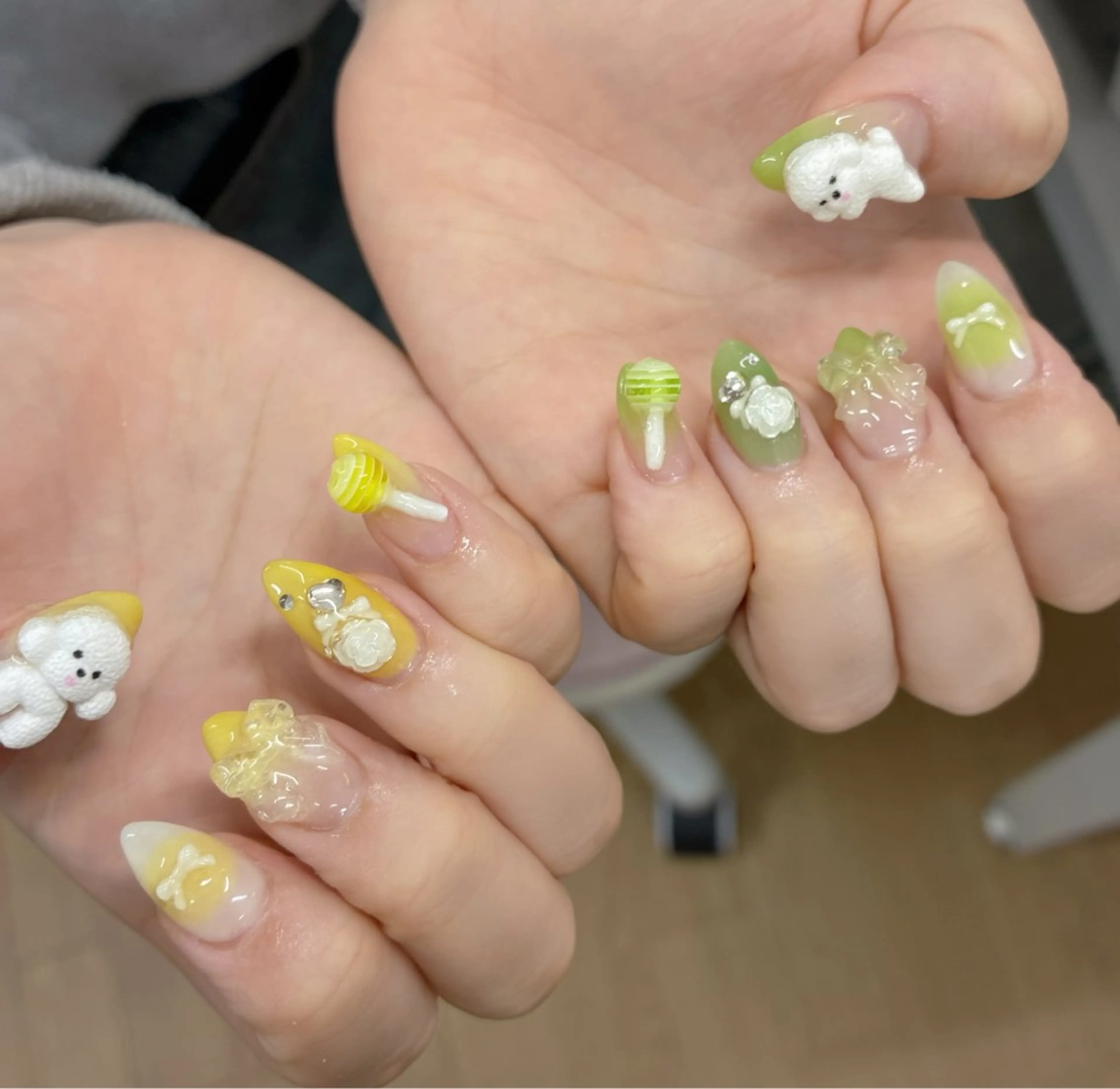 ネイル ハンドネイル ハンドケア DuLi Blinkのネイルデザイン