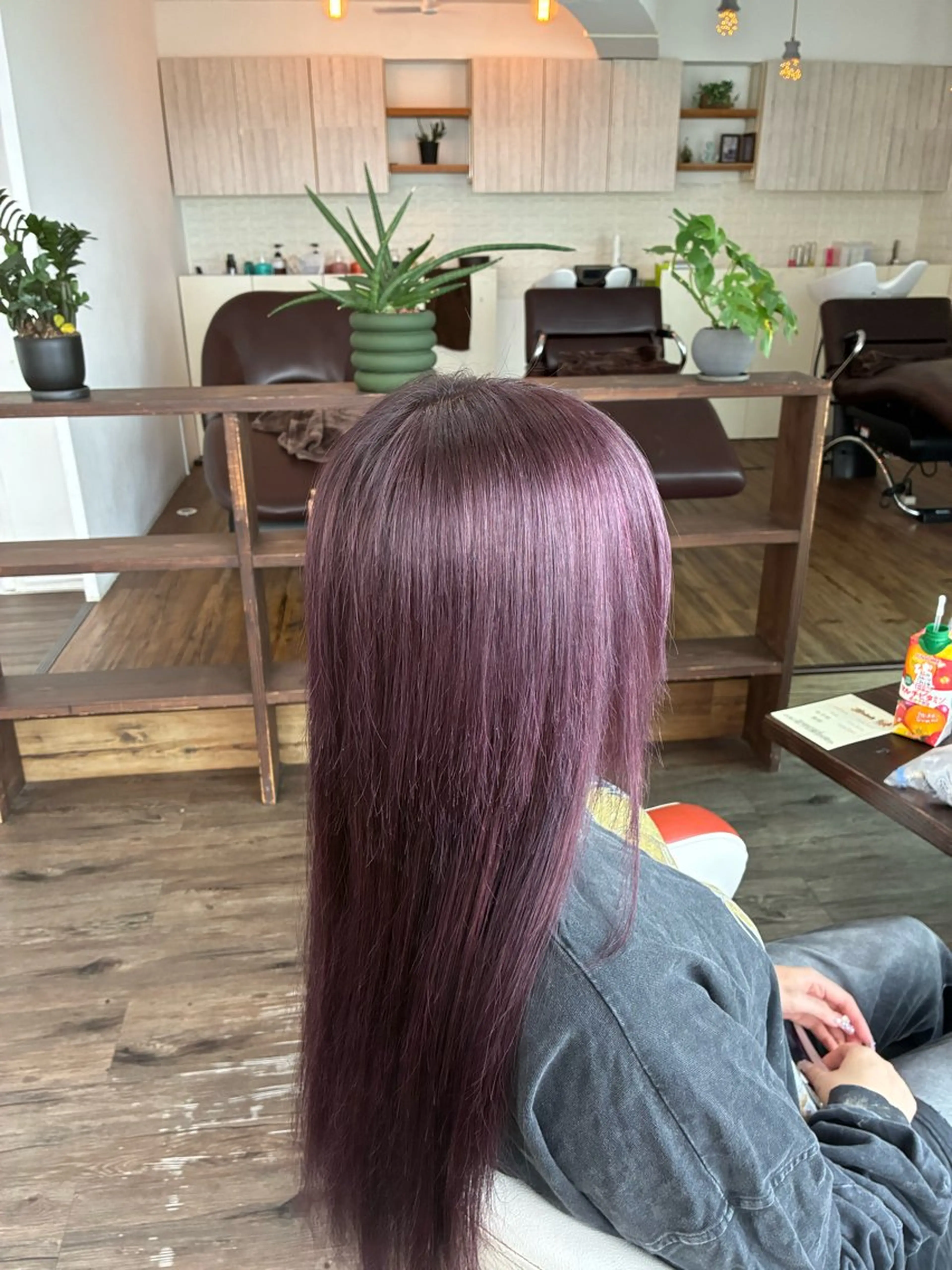 ロング 河野 菫のヘアスタイル