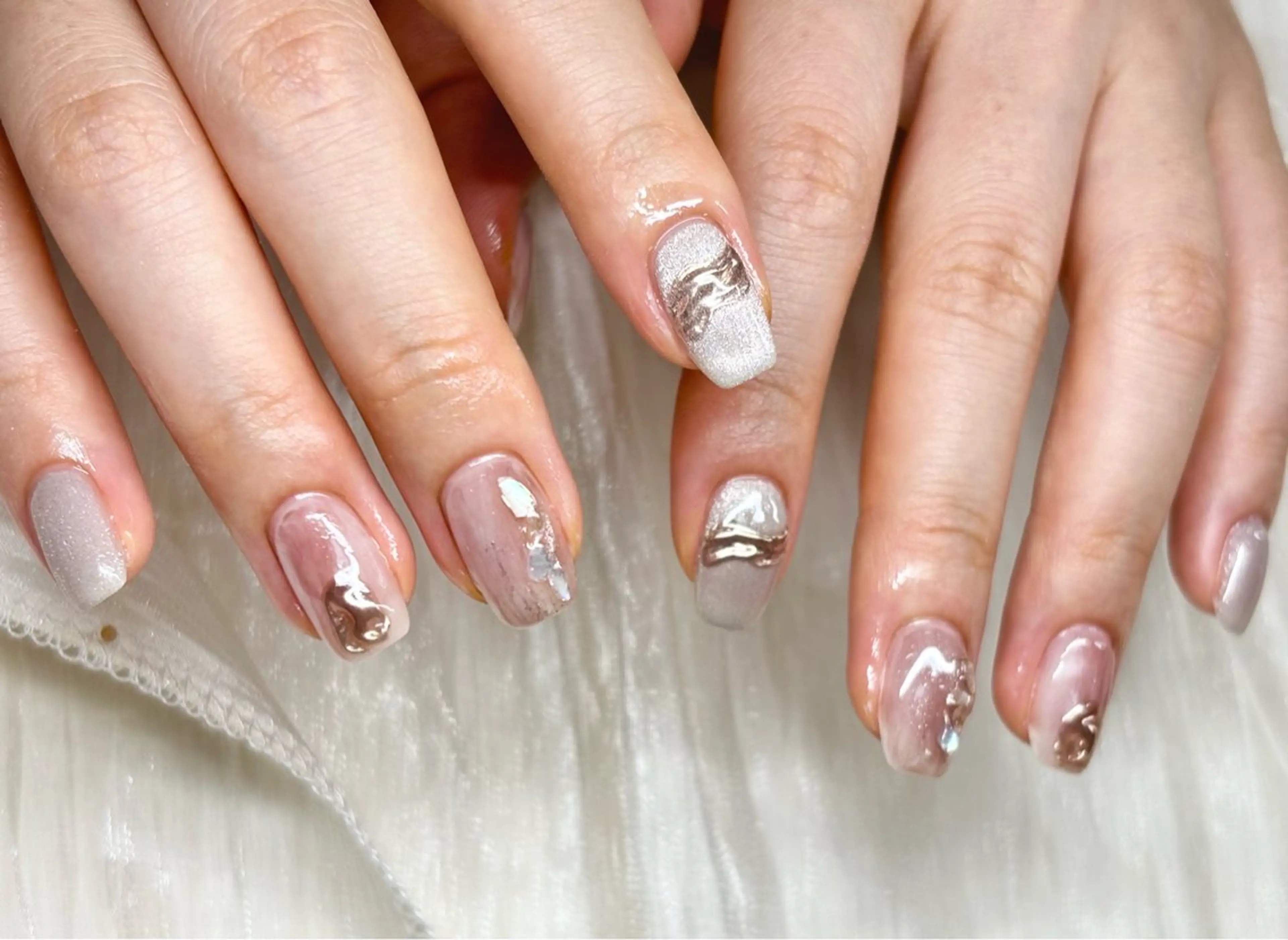 ネイル アートネイル ニュアンスネイル ハンドネイル ハンドケア ETE LUNA NAILのネイルデザイン