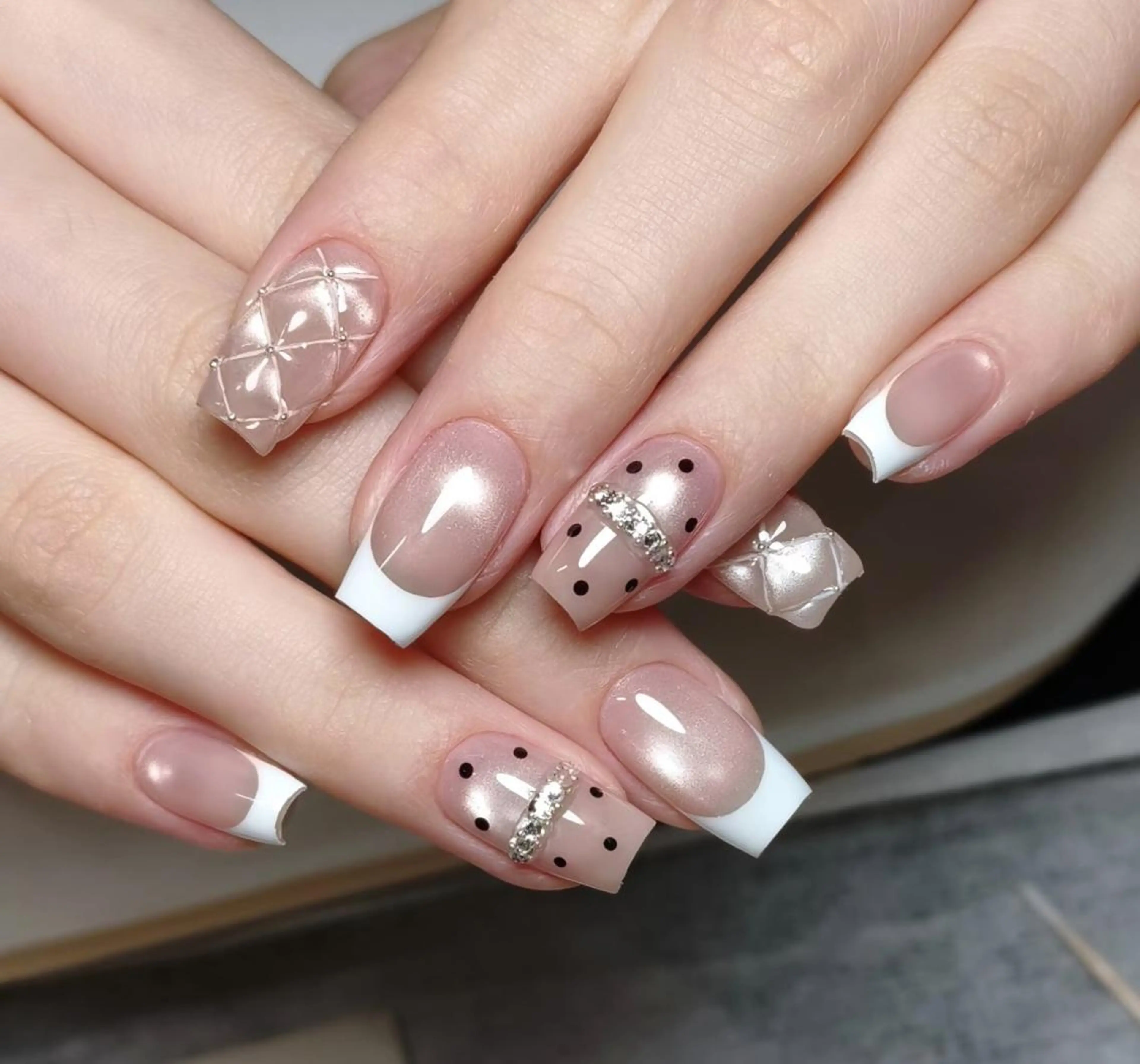 ネイル ハンドネイル 🎀 Ayaka_nailのネイルデザイン