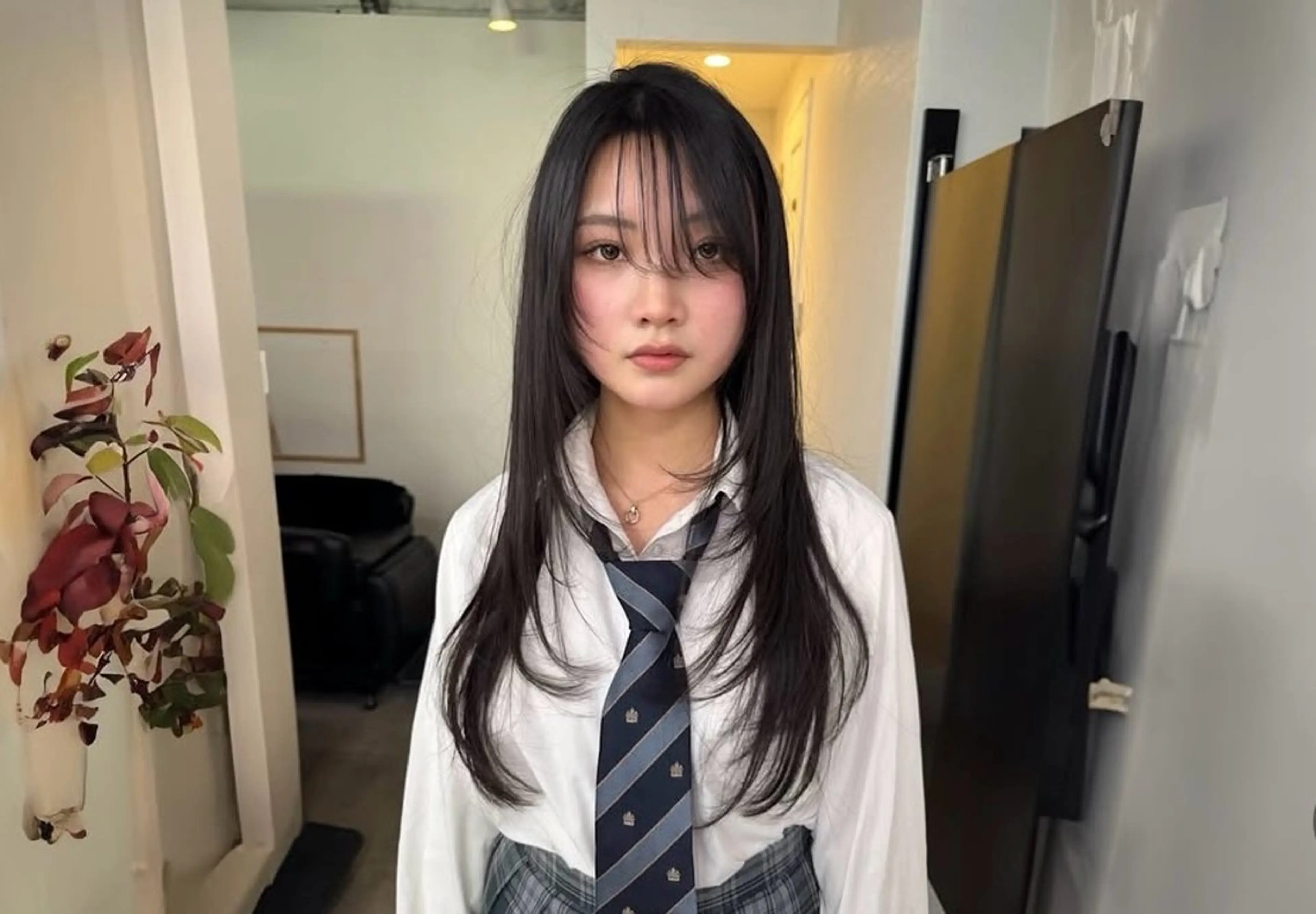 ロング レイヤーカット カット ヘアカラー トリートメント 透明感カラー・ 髪質改善🩵イケダのヘアスタイル
