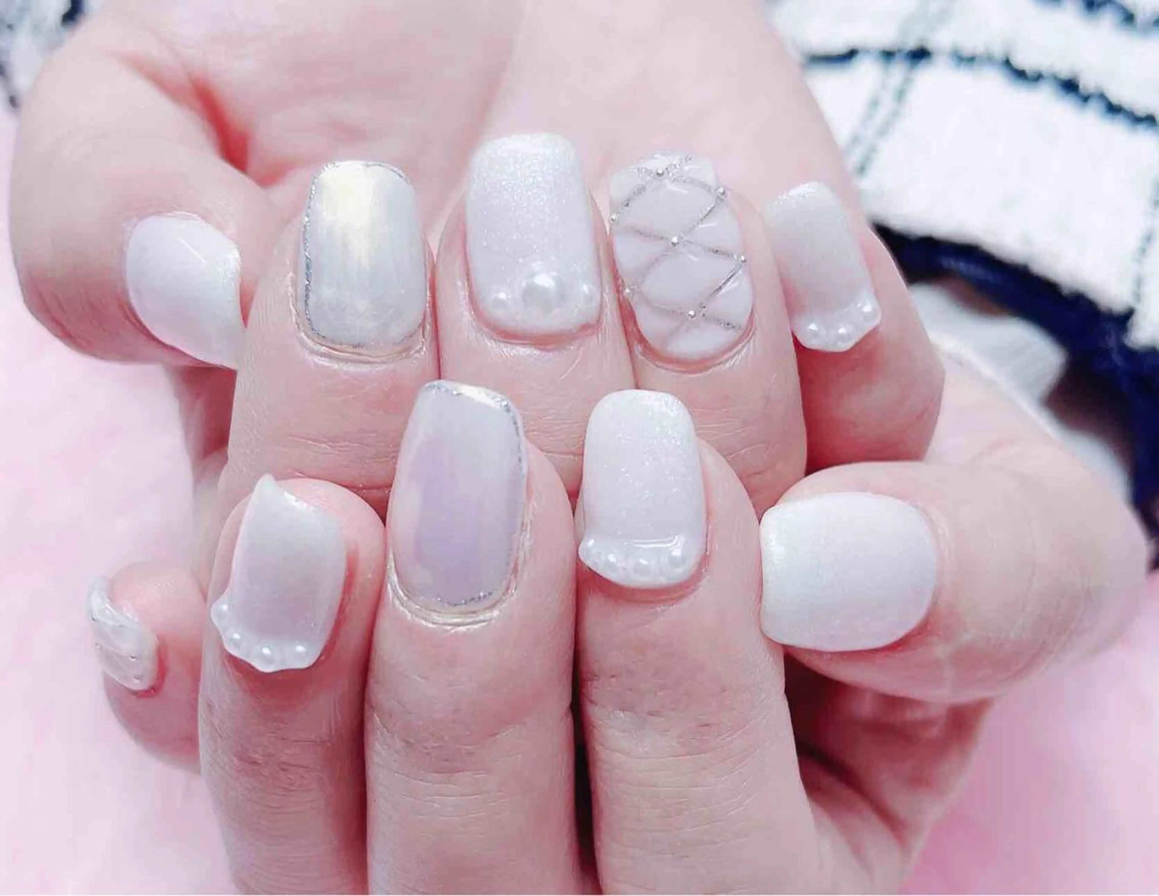 ネイル ハンドネイル MoonNail ユリ🌸のネイルデザイン