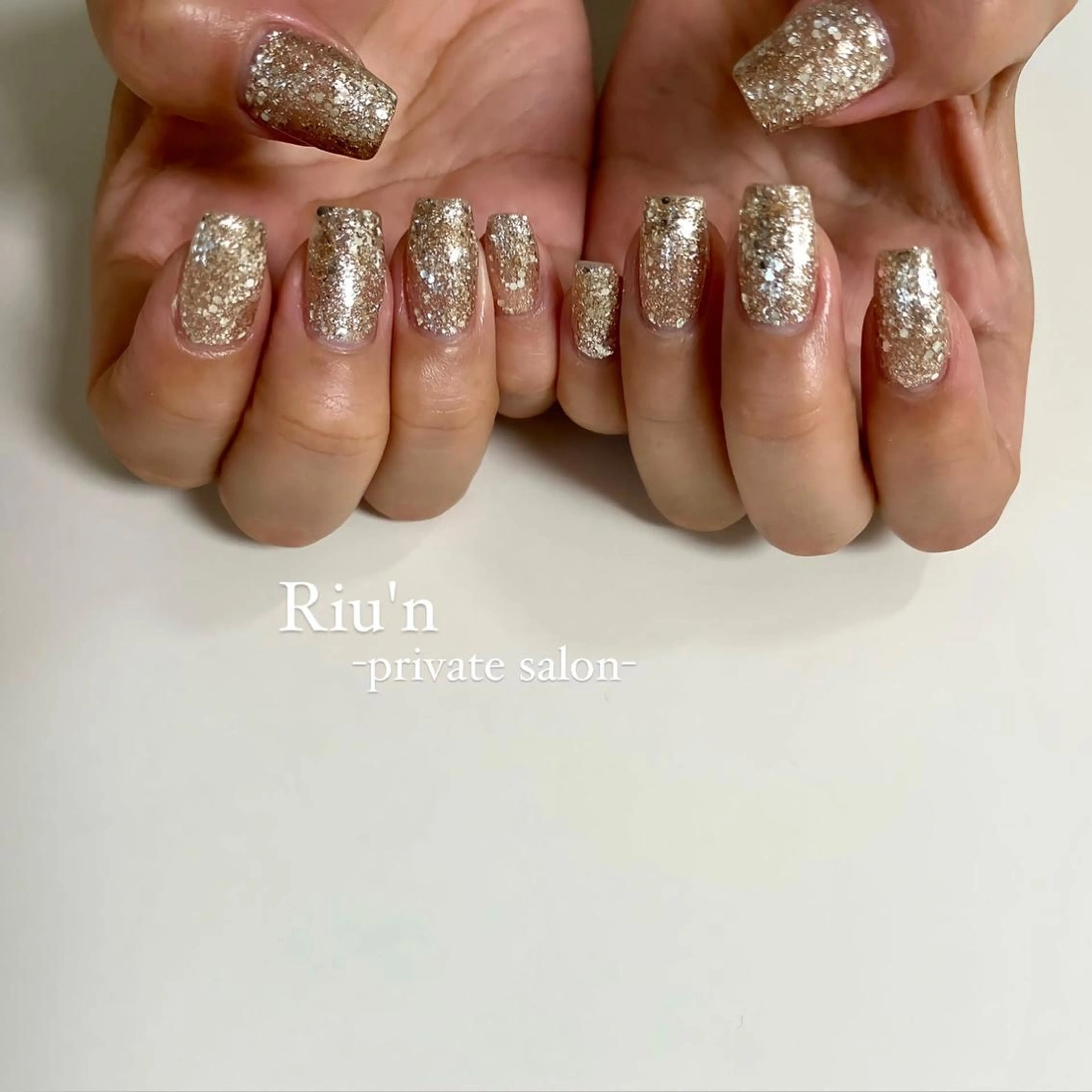 ミディアム ハンドネイル Riu*n -private-のネイルデザイン