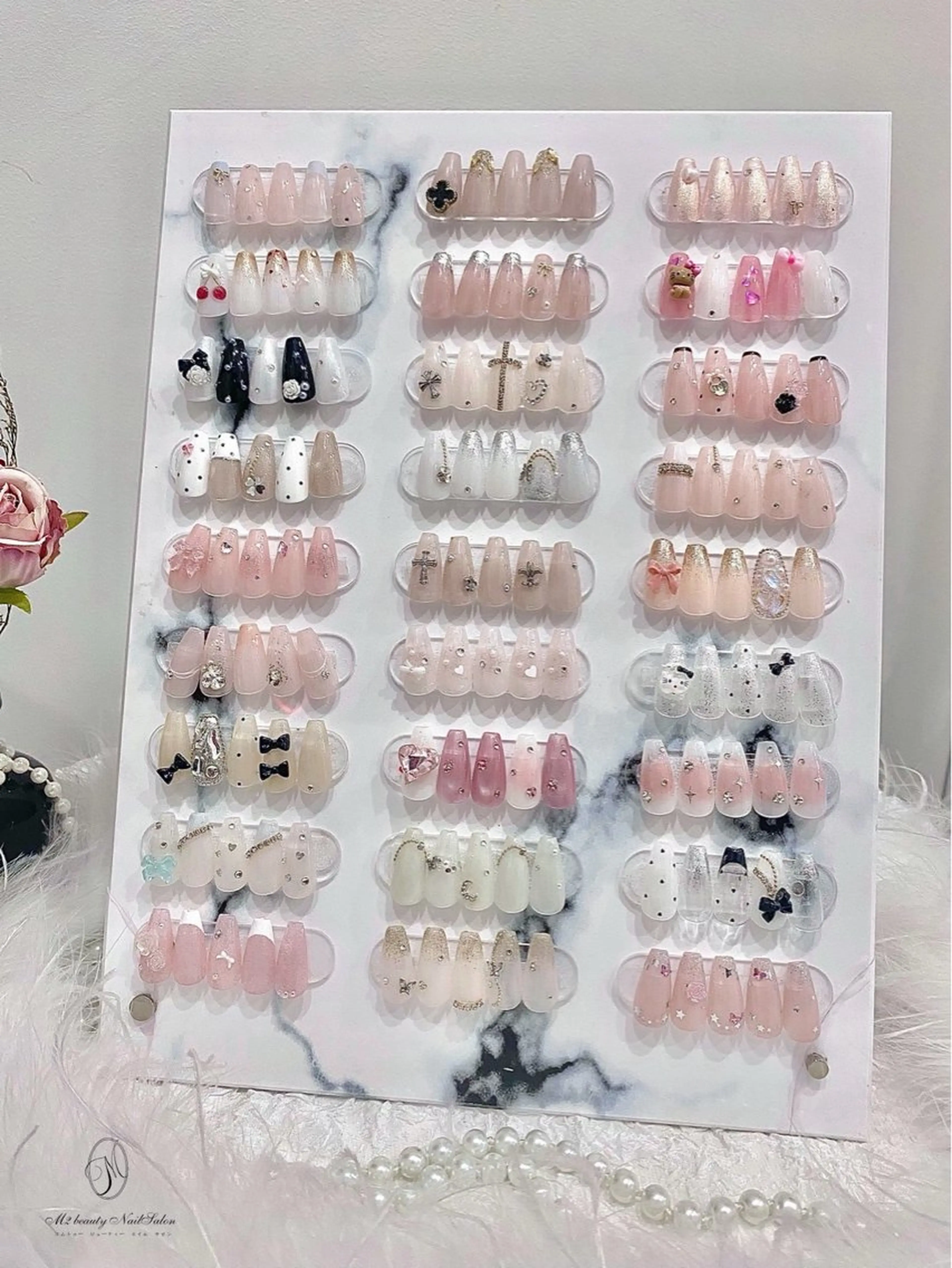 ネイル ハンドネイル M2 BEAUTY Marieのネイルデザイン