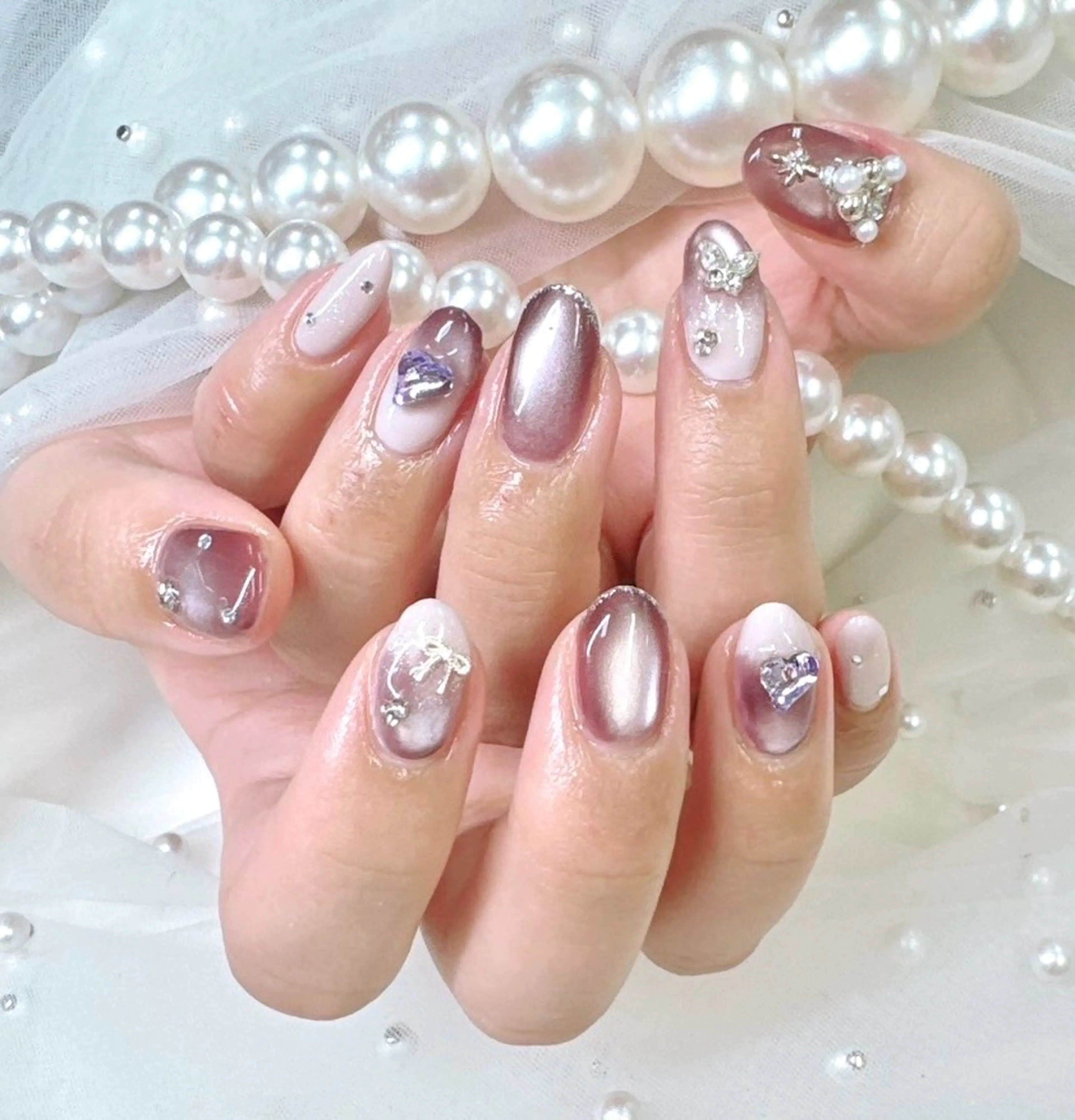 ネイル フレンチネイル ジェルネイル ガラスフレンチ キラキラネイル パラジェル ハンドネイル Queeens nailのネイルデザイン