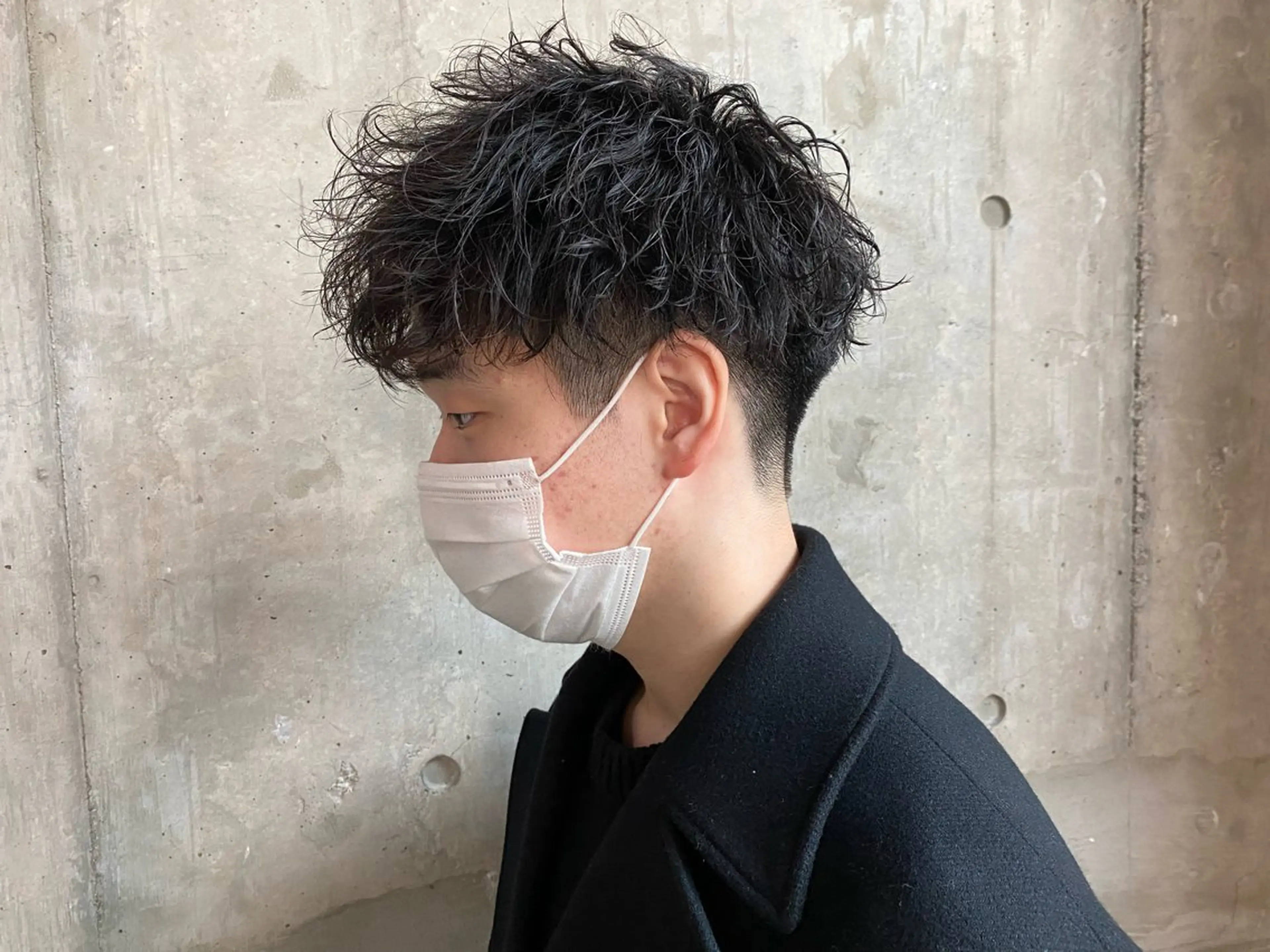 カラー パーマ メンズ メンズパーマ カット パーマ 💙ハイトーン韓国風 色白ヘア💙manaのヘアスタイル