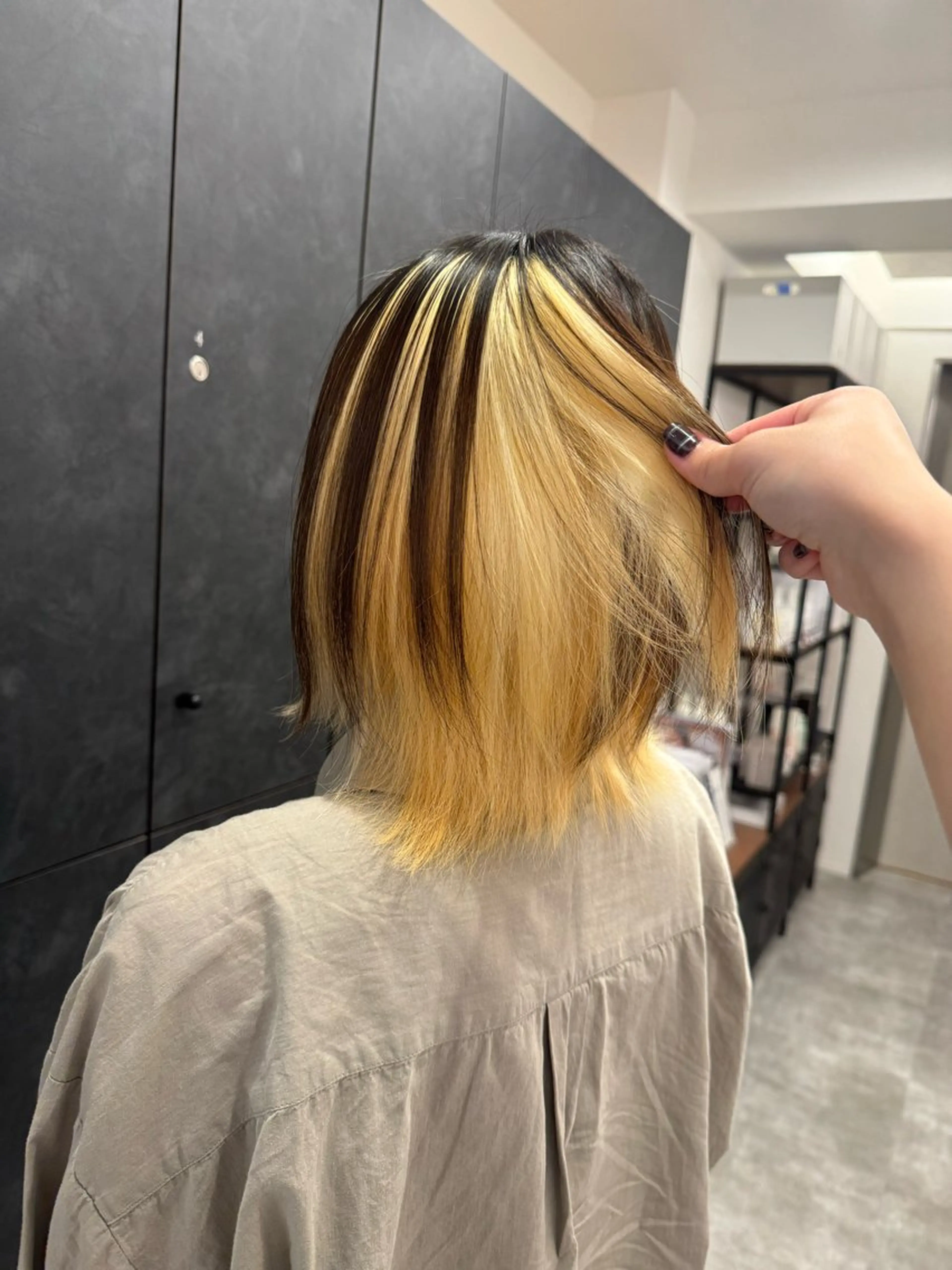 ミディアム 藤原 凜香のヘアスタイル