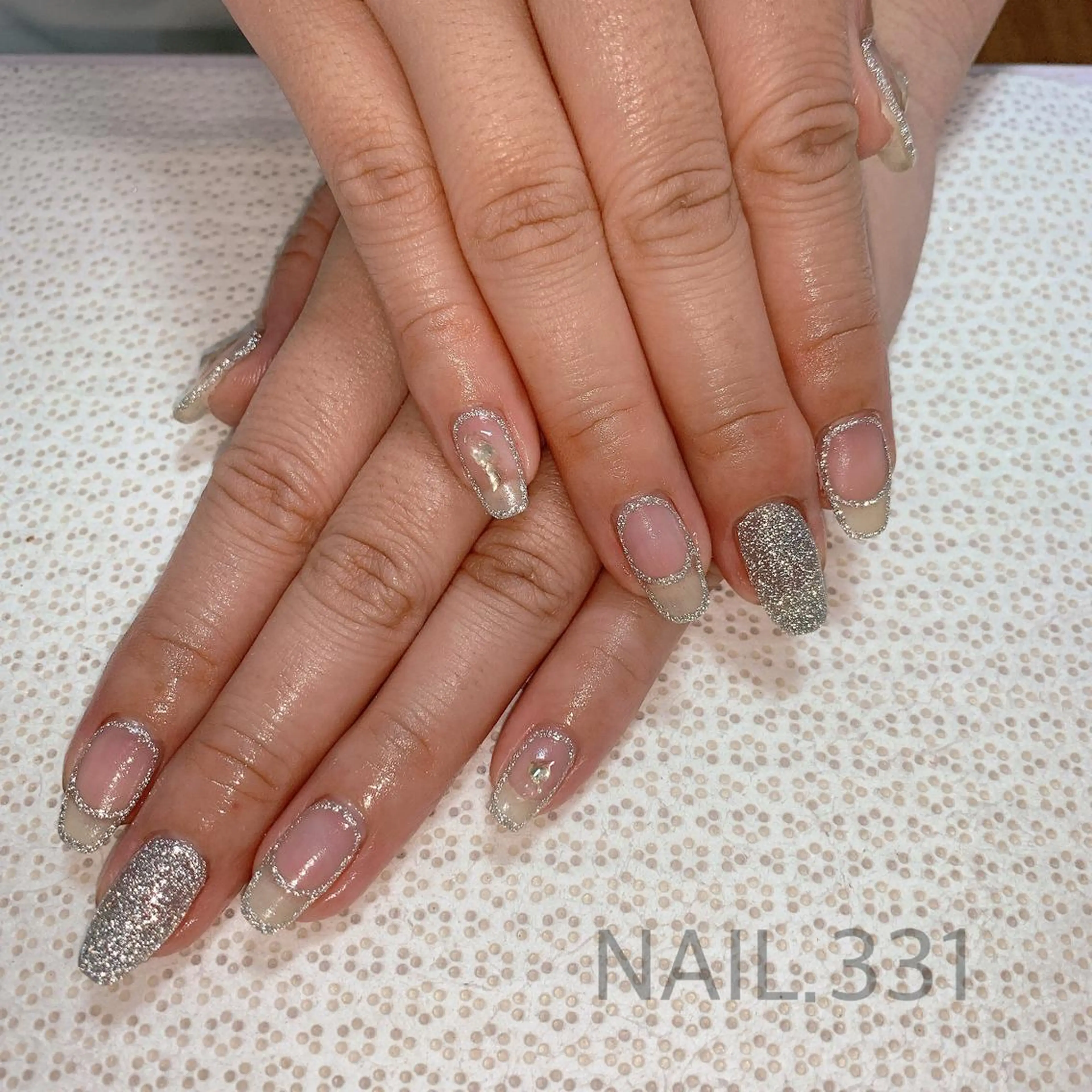 ネイル クリアネイル ラメ(グリッター) マットネイル Nail 331のネイルデザイン