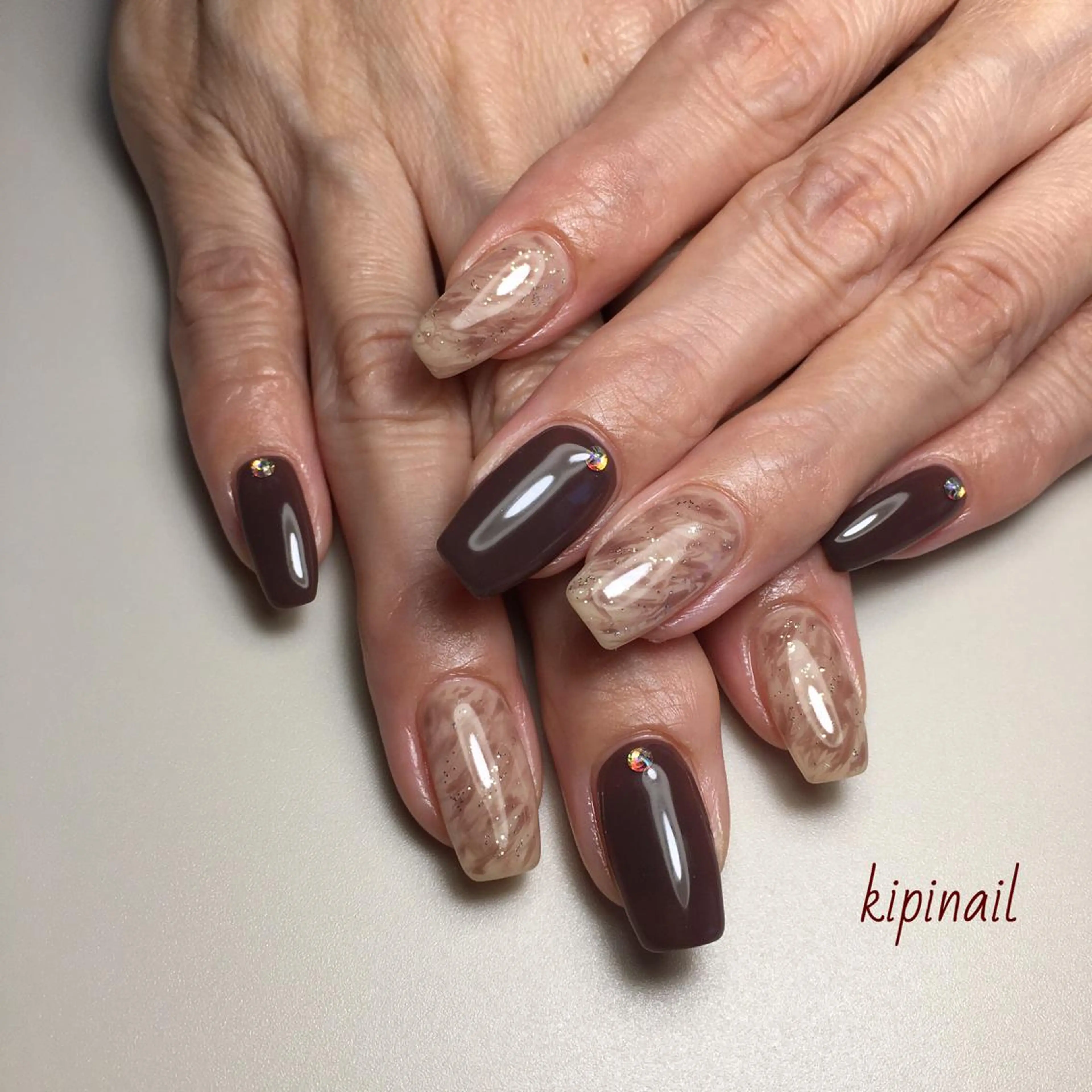 ネイル 大理石ネイル(マーブル) kipinail 川﨑えりかのネイルデザイン
