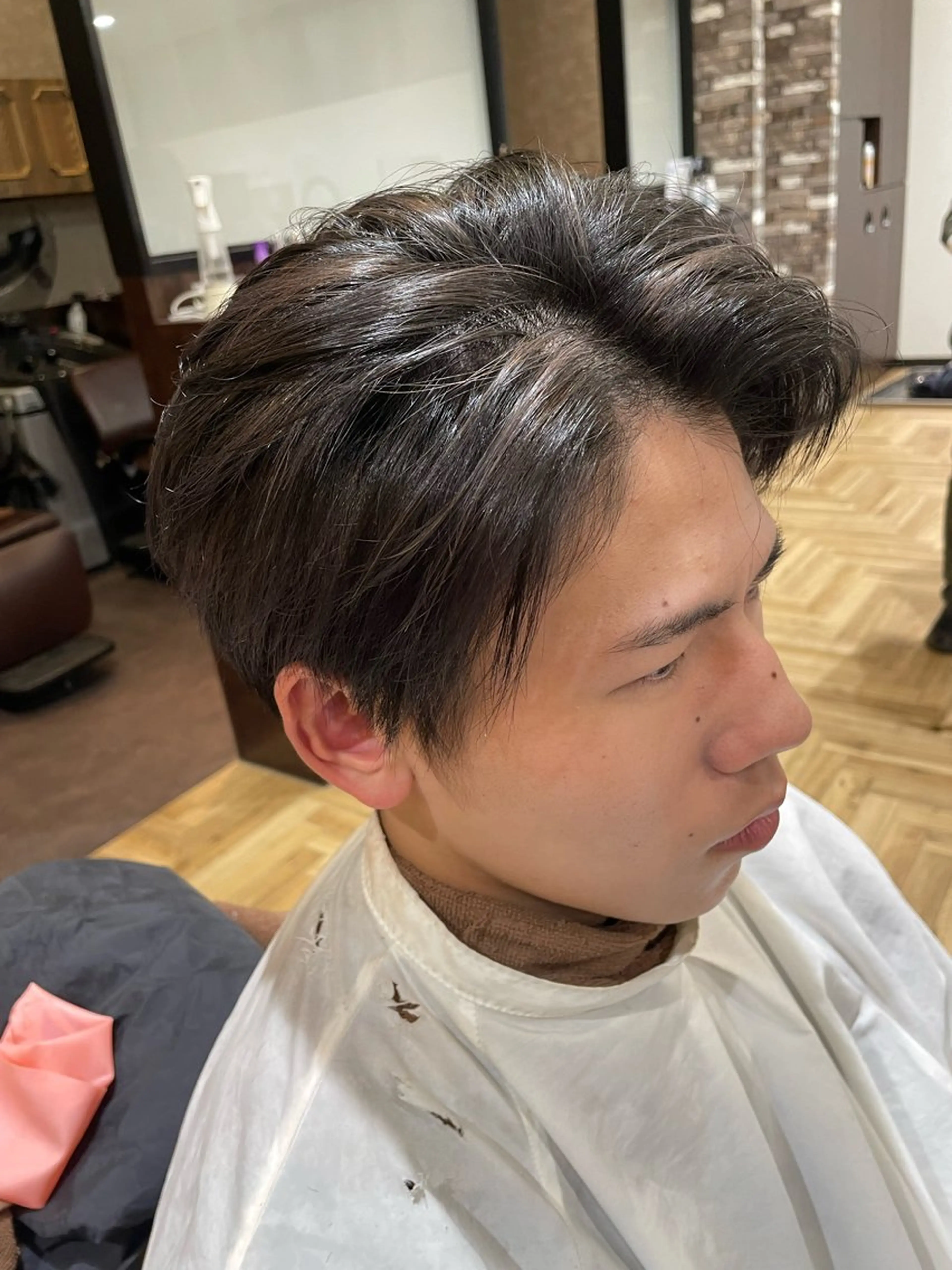 カラー 中村 誠也のヘアスタイル